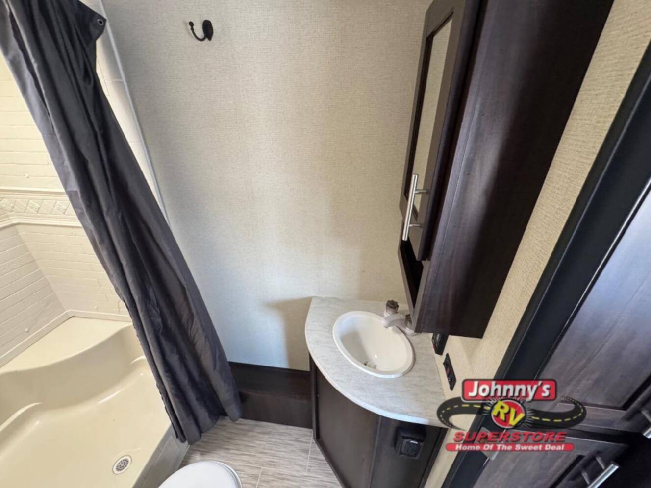 A photo of this 2019 Prime Time Rv Tracer Breeze 22MDB