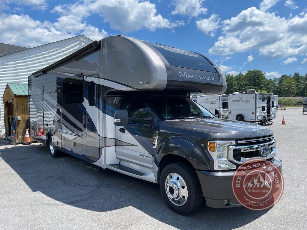 2021 Thor Motor Coach Magnitude SV34 in rochester NH
