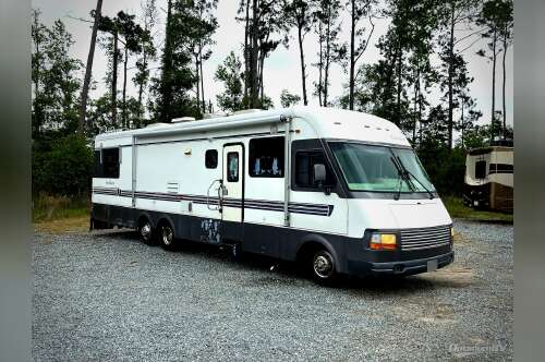 1995 Newmar Kountry Star 3750 in tallahassee FL