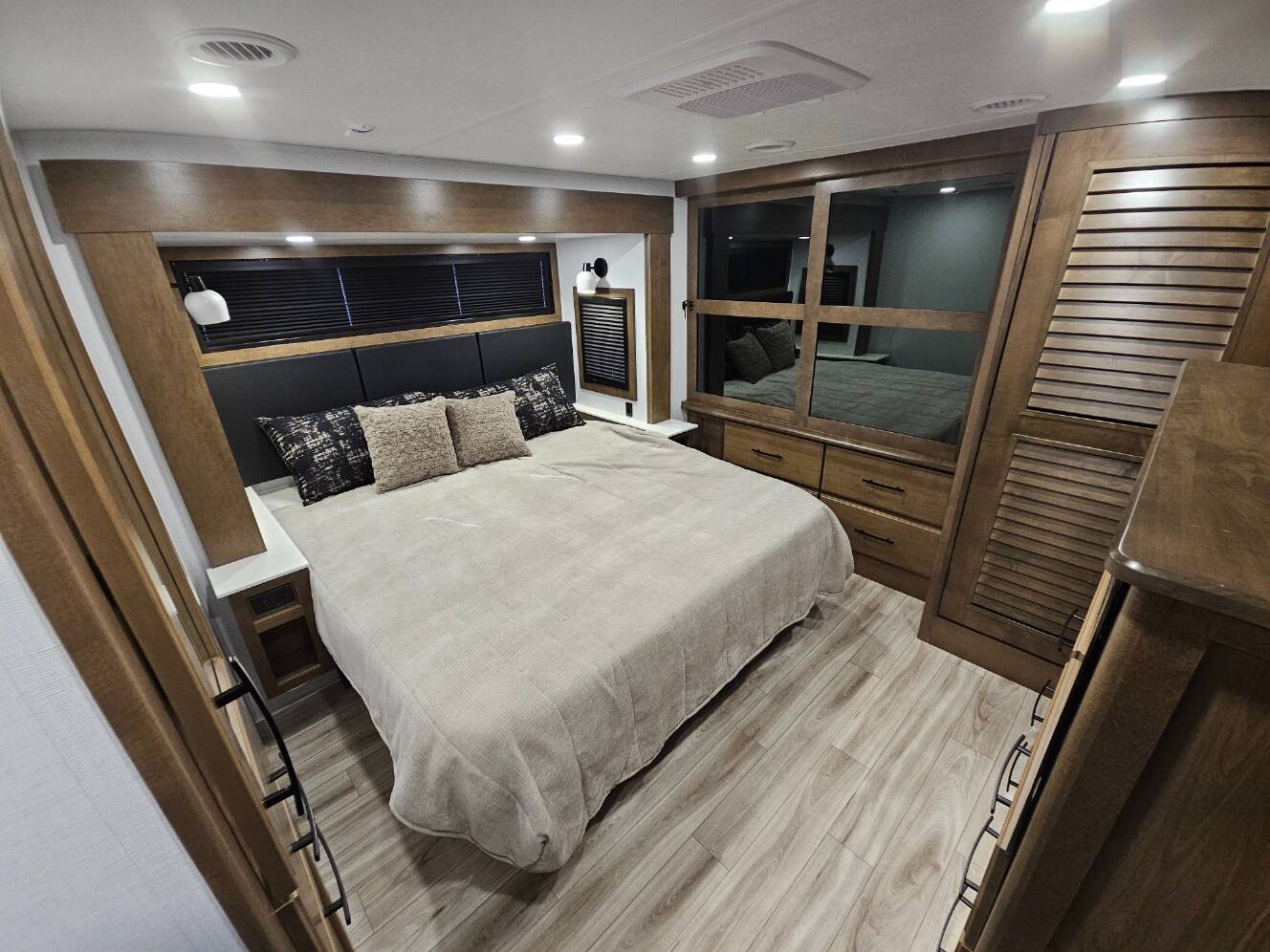 A photo of this 2026 Keystone Rv Montana 3100RL