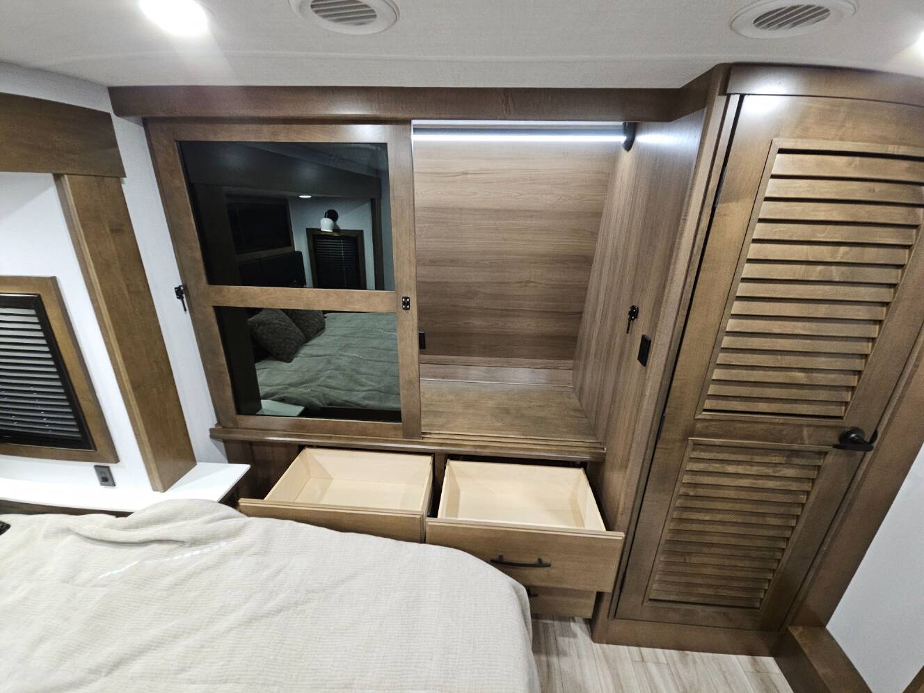 A photo of this 2026 Keystone Rv Montana 3100RL