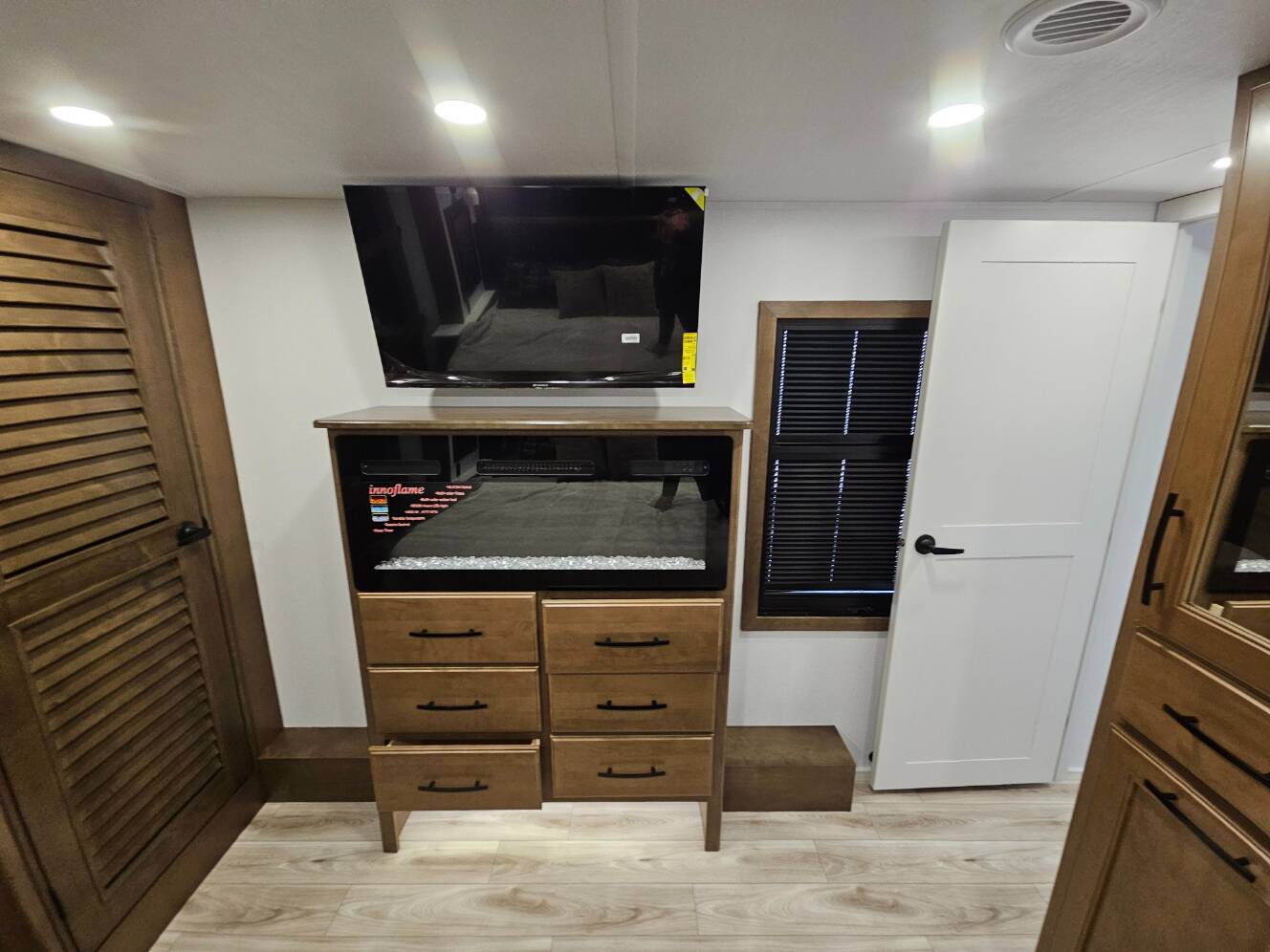 A photo of this 2026 Keystone Rv Montana 3100RL