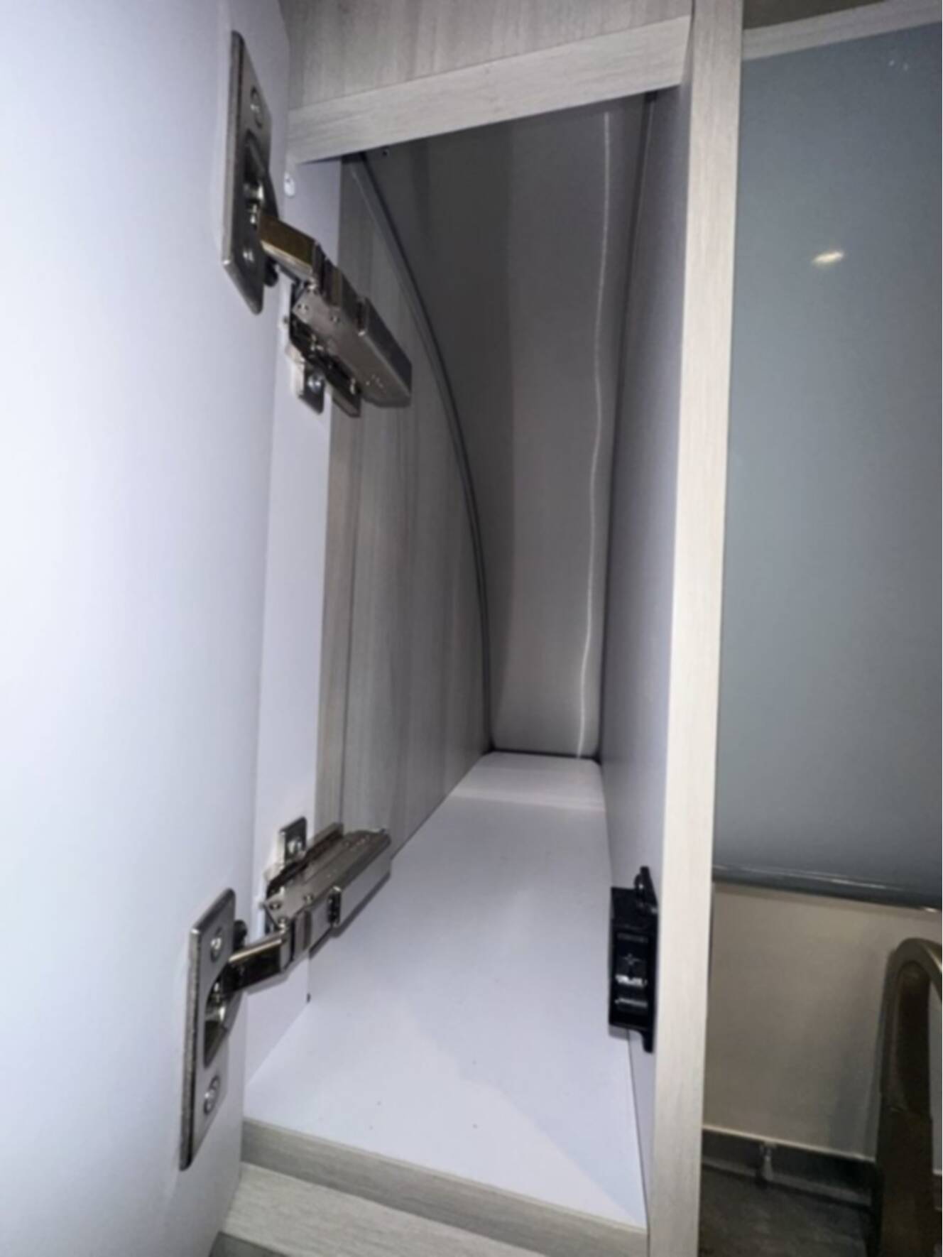 A photo of this 2026 Airstream 23FBQ