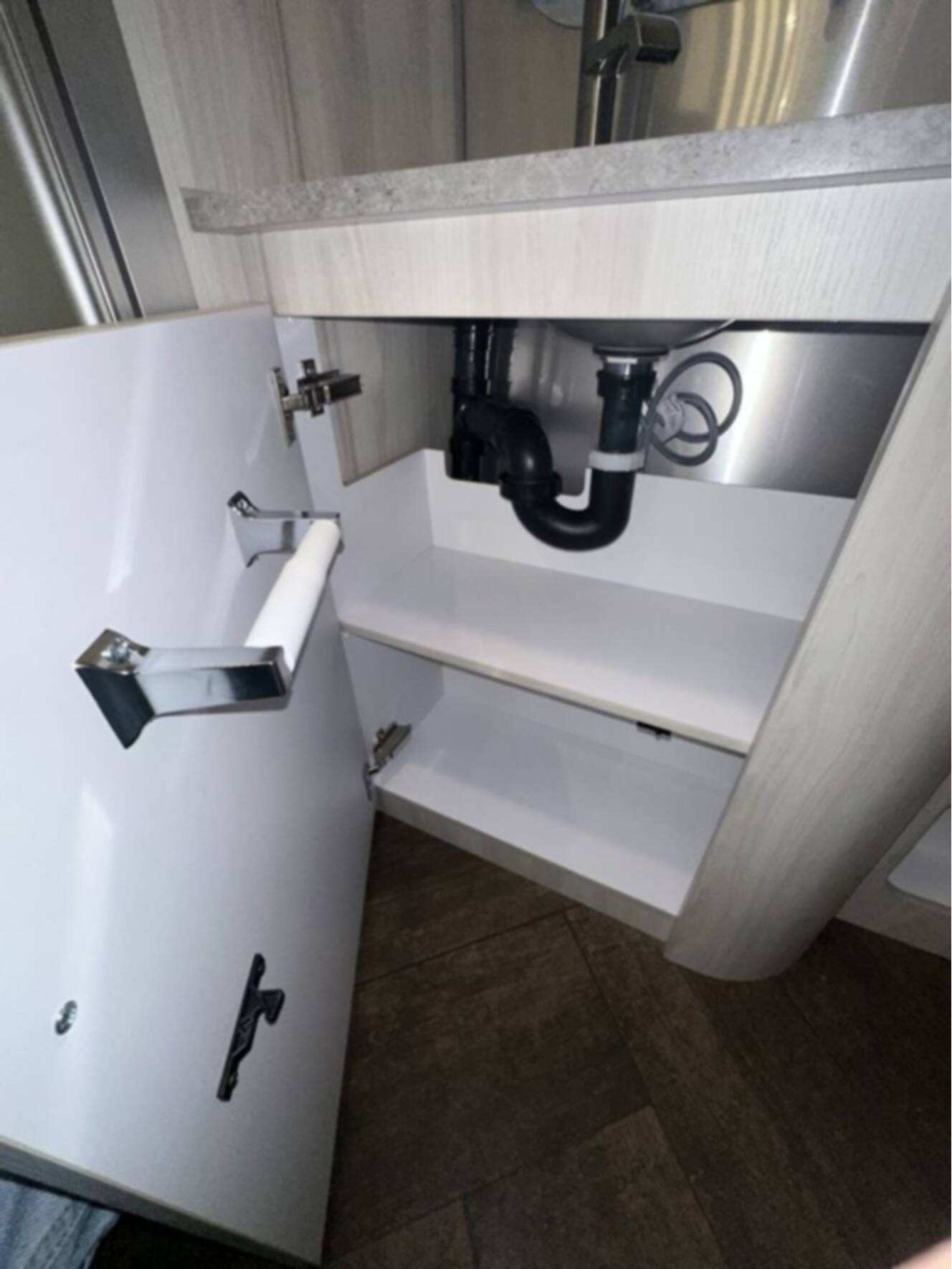 A photo of this 2026 Airstream 23FBQ