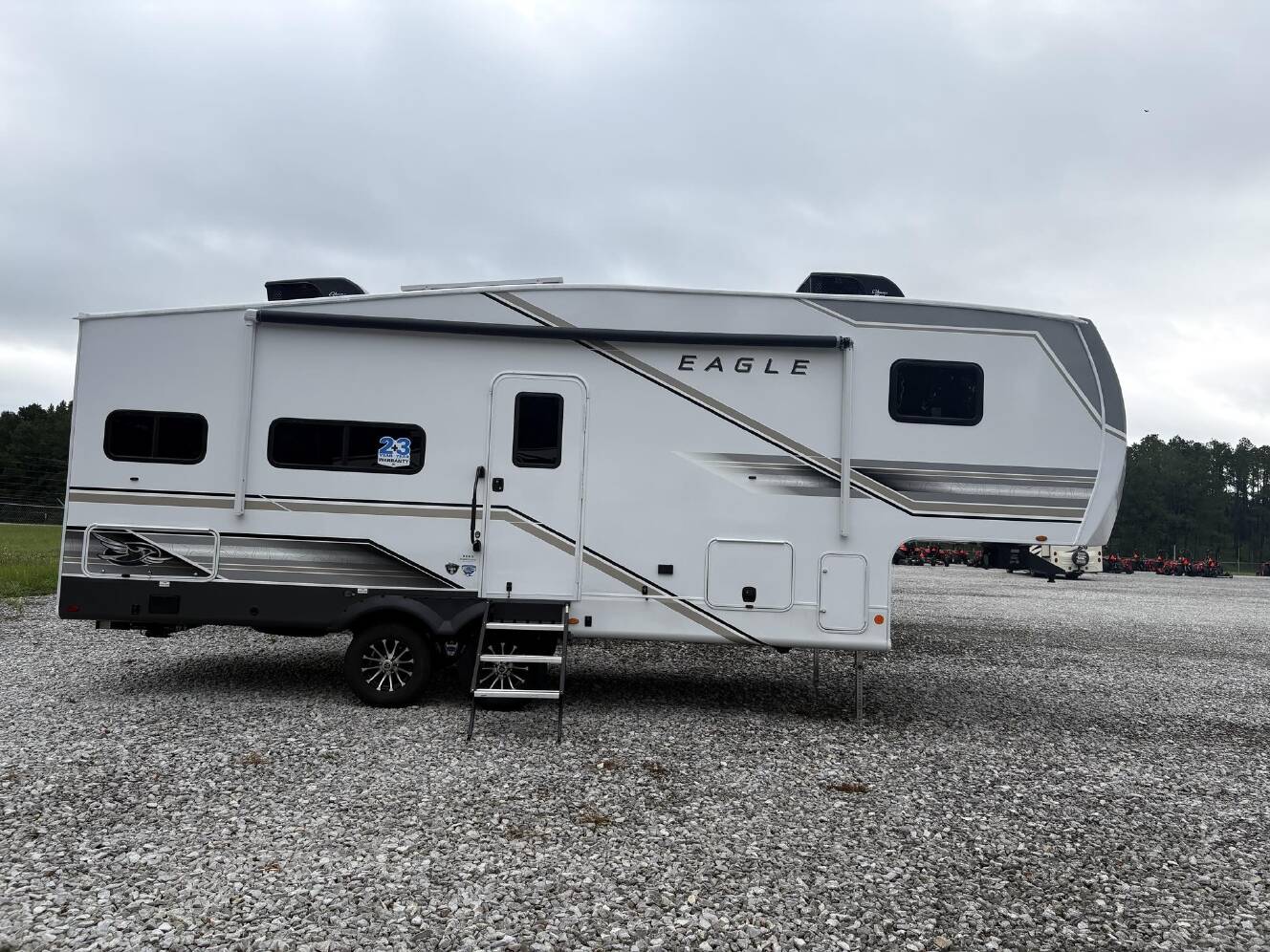 A photo of this 2027 Jayco EAGLE 24MLE