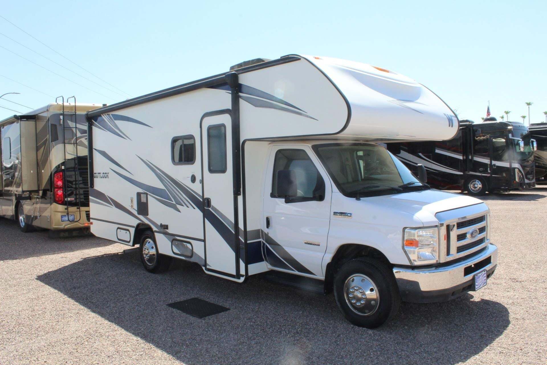 2019 Winnebago OUTLOOK 22C in mesa AZ
