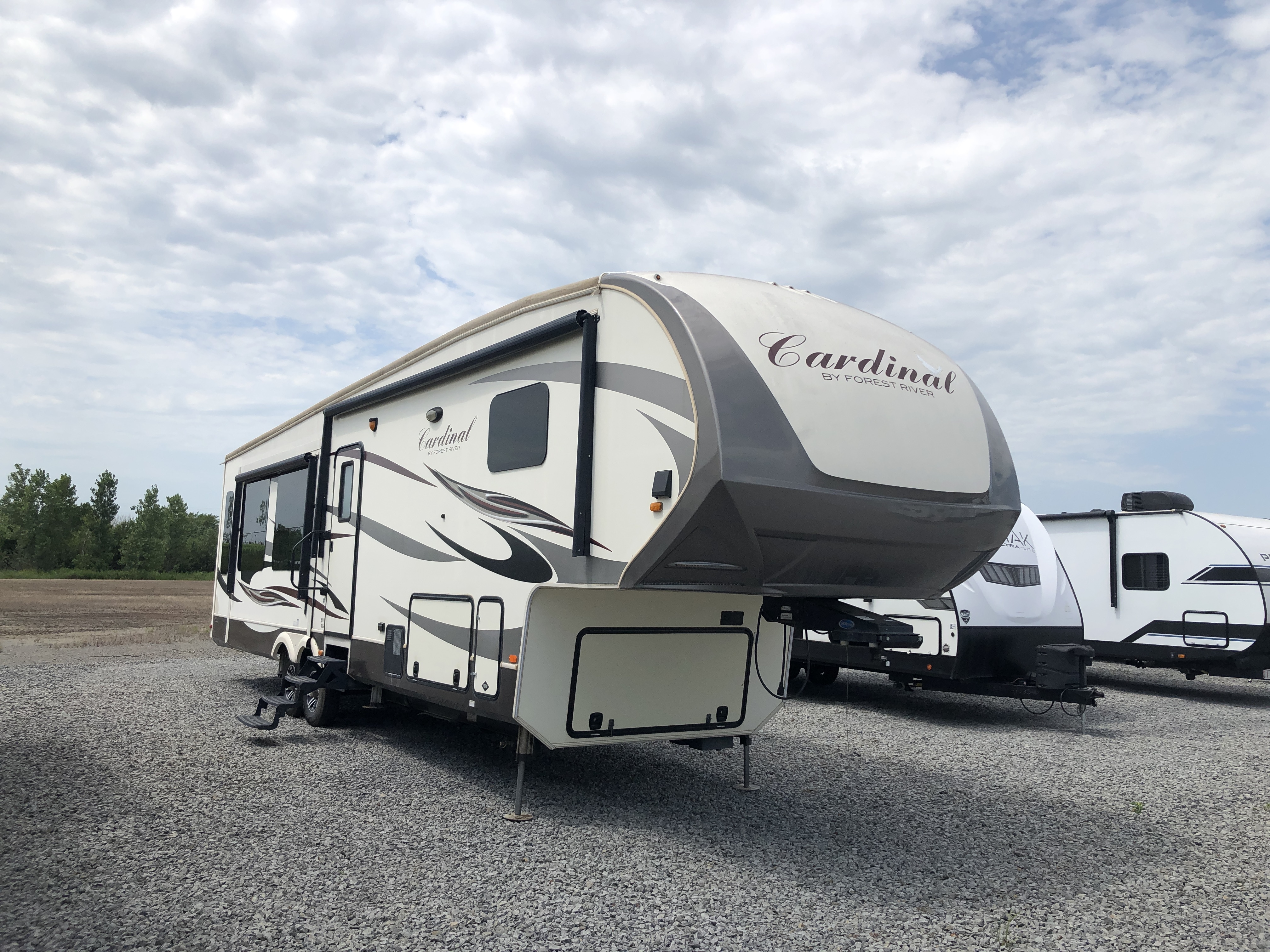 2016 Forest River Cardinal 3850RL in muskogee OK