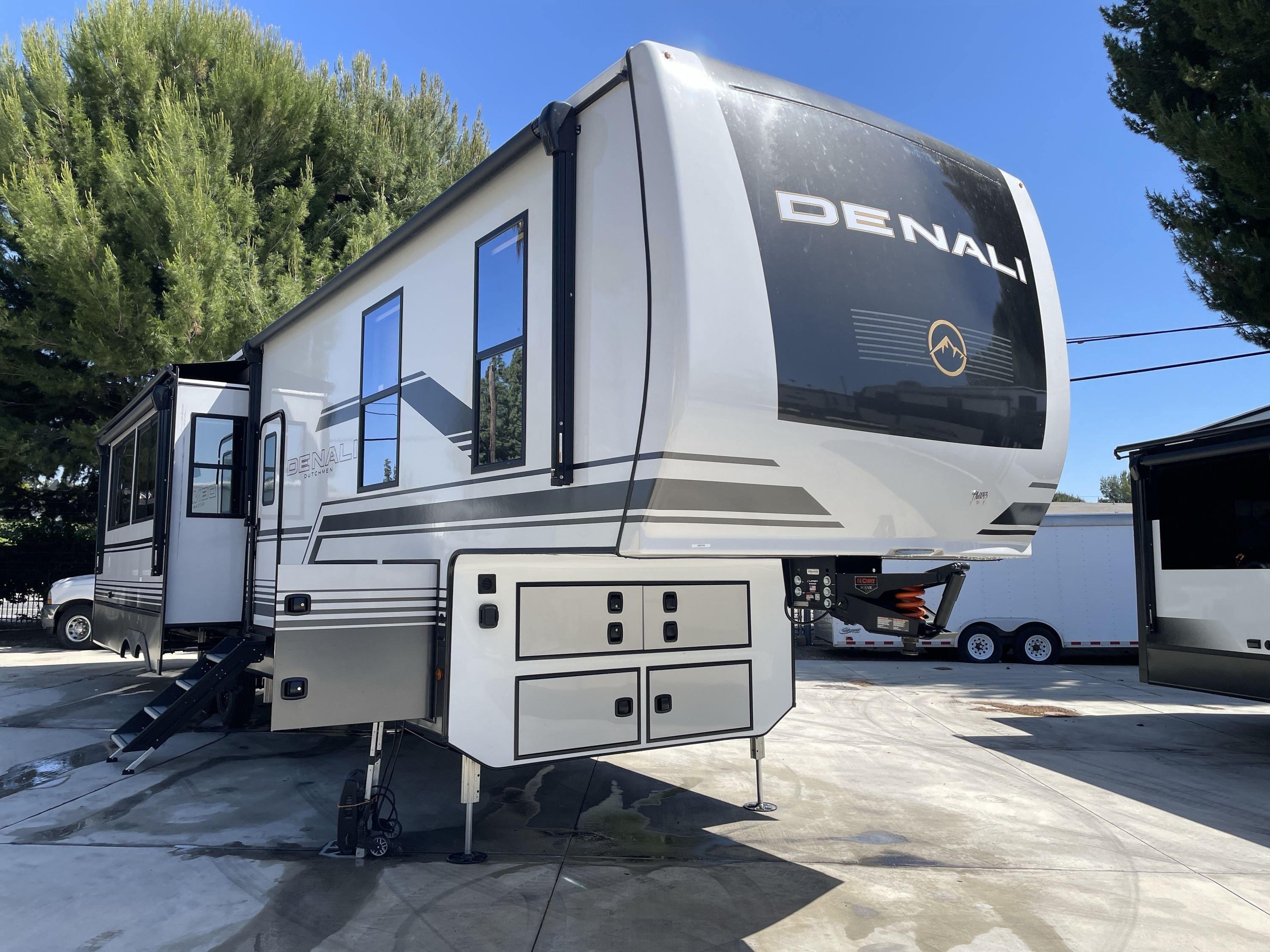 2026 Dutchmen DENALI 366RK in riverside CA