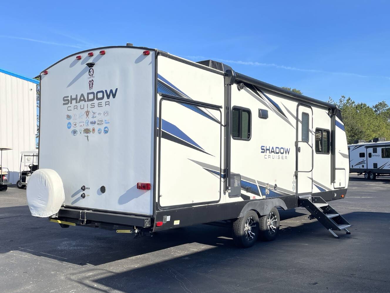 A photo of this 2021 Cruiser Rv SHADOW CRUISER 289RBS
