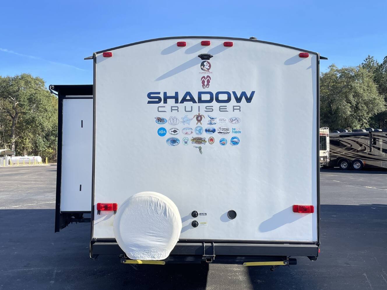 A photo of this 2021 Cruiser Rv SHADOW CRUISER 289RBS