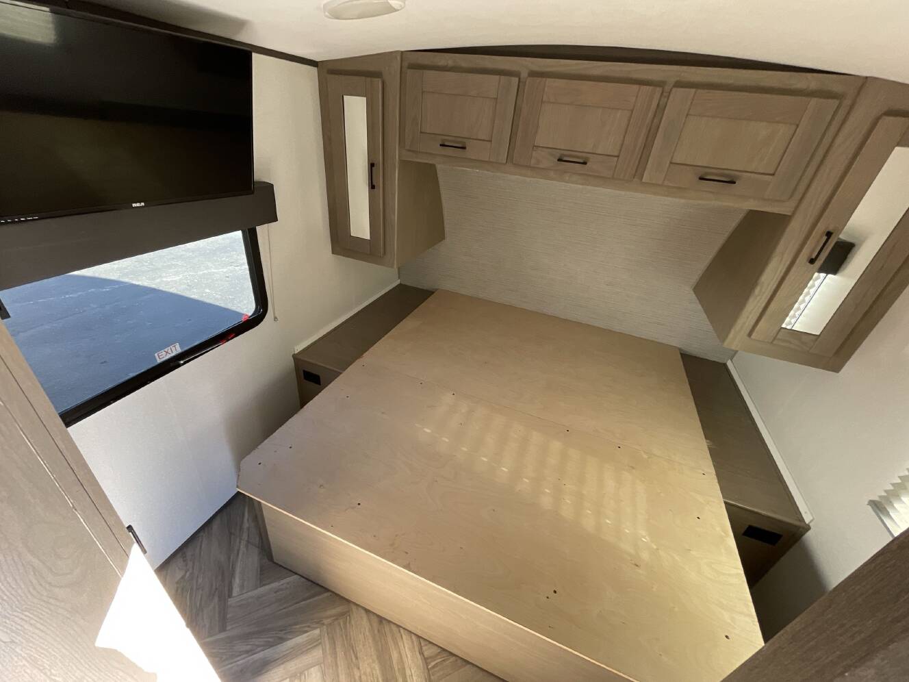 A photo of this 2021 Cruiser Rv SHADOW CRUISER 289RBS