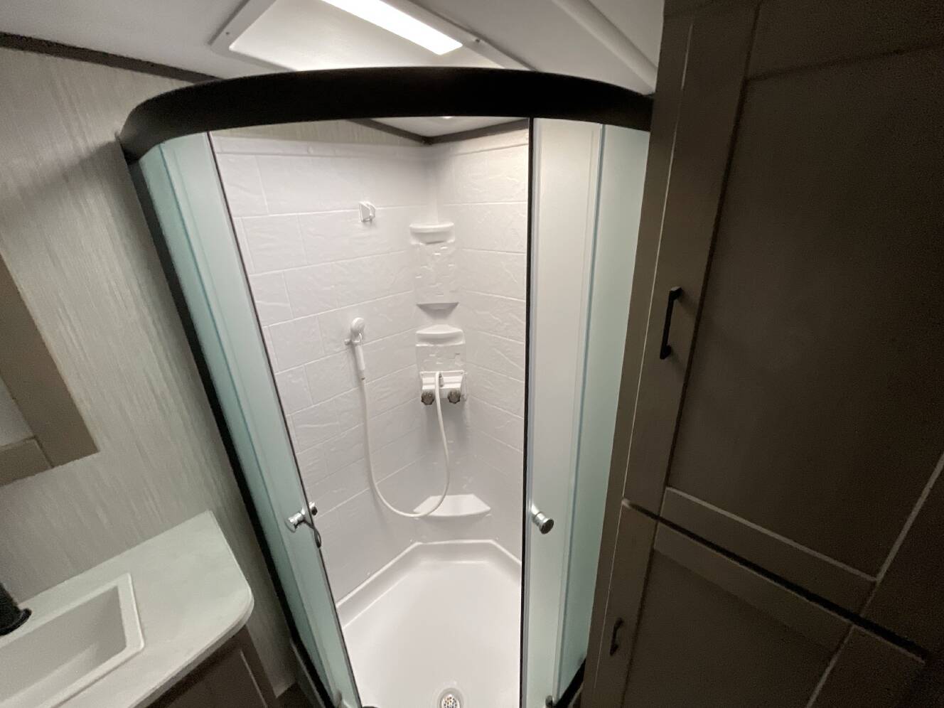 A photo of this 2021 Cruiser Rv SHADOW CRUISER 289RBS