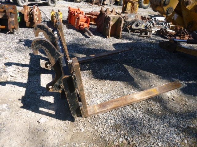 CATERPILLAR Attachment in Manheim, PA