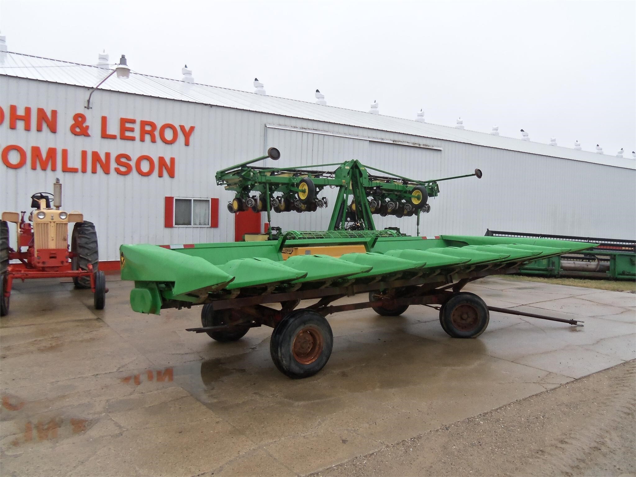 JOHN DEERE 843 in Marlette, MI