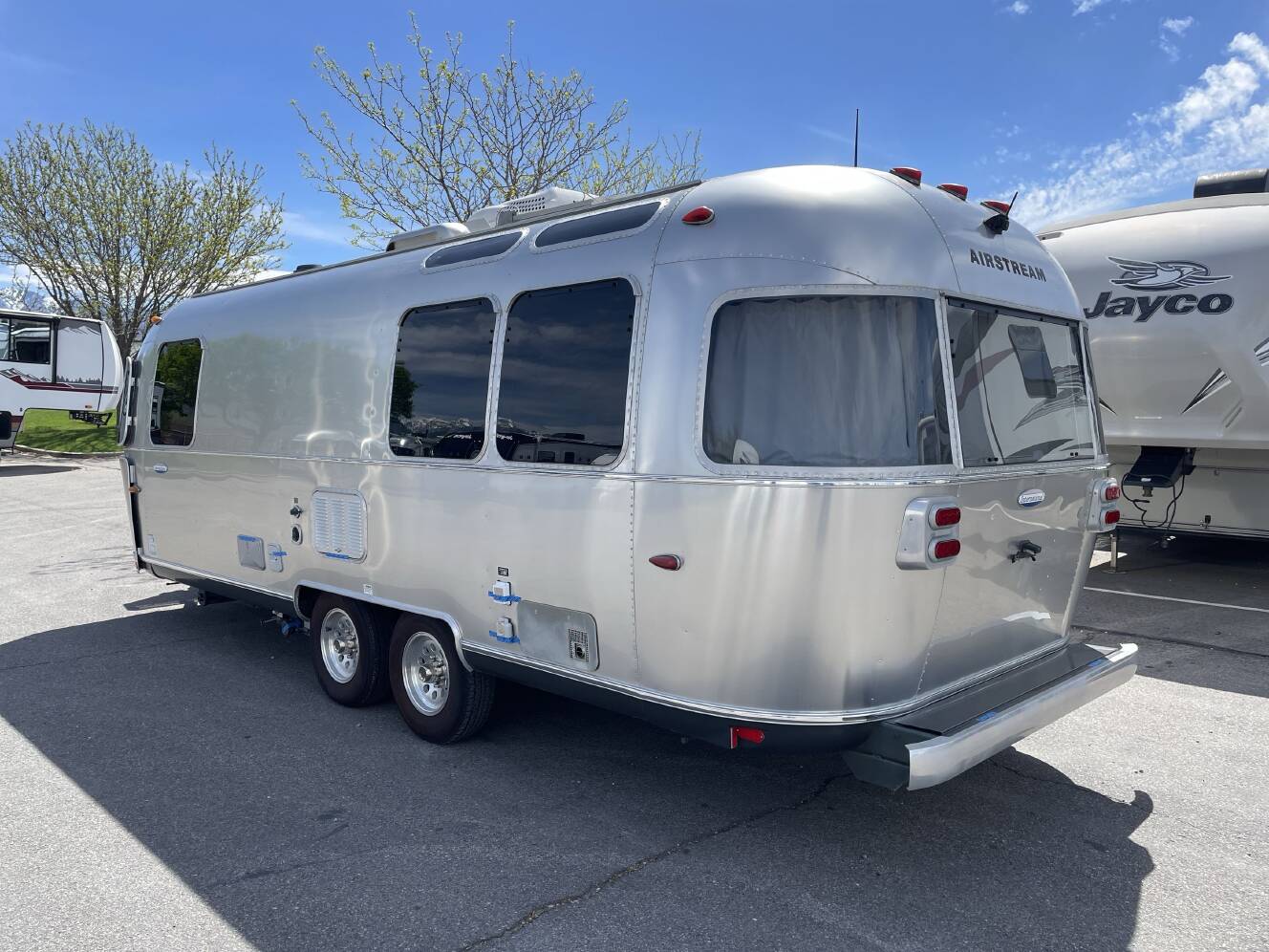 A photo of this 2014 Airstream INTERNATIONAL SERENITY 25FB