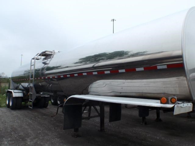 1995 BAR-BEL REAR UNLOAD, STAINLESS FRAMES, NEW DOT in Gary, IN