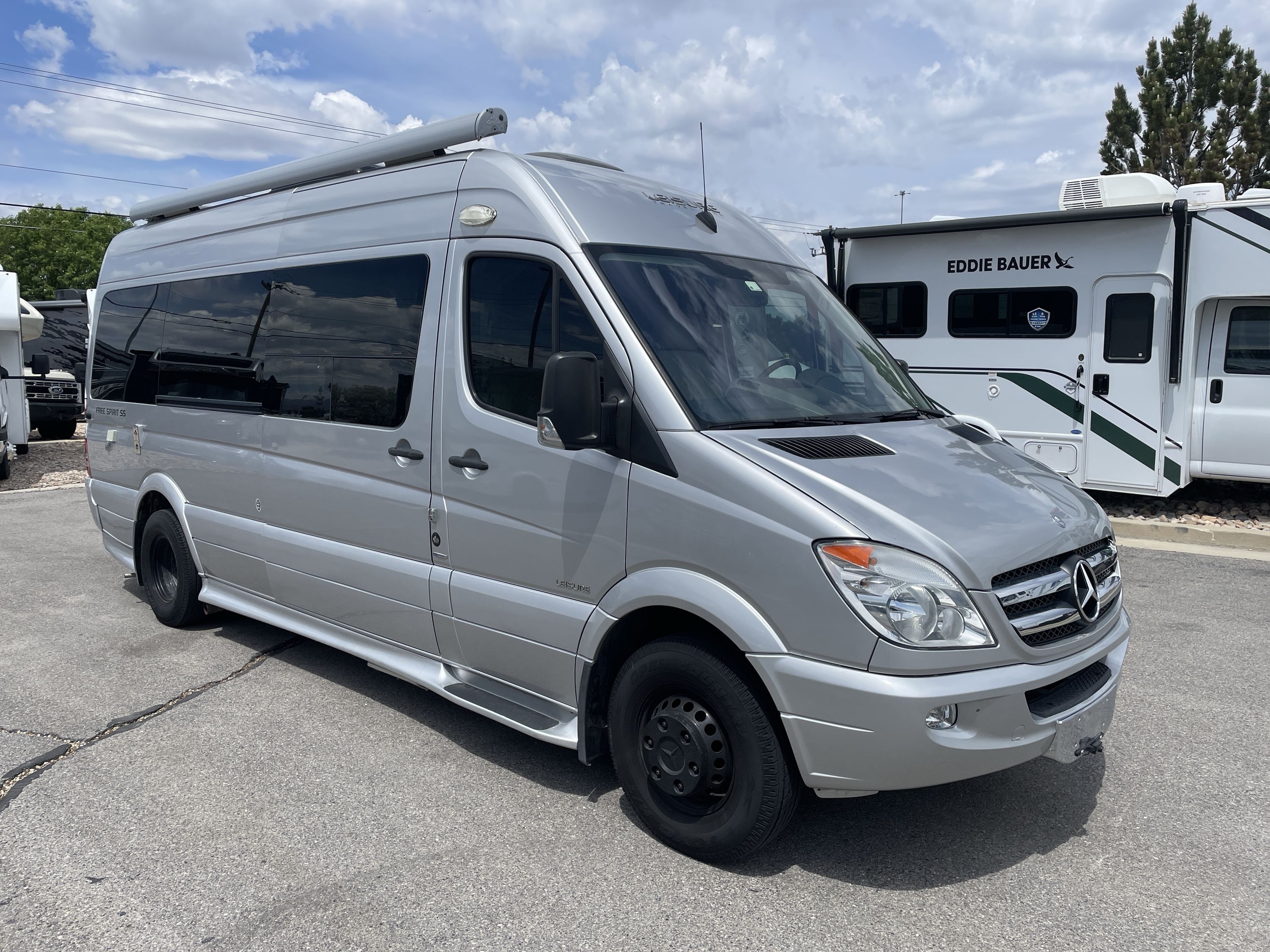 2013 Leisure Travel FREE SPIRIT SS RV