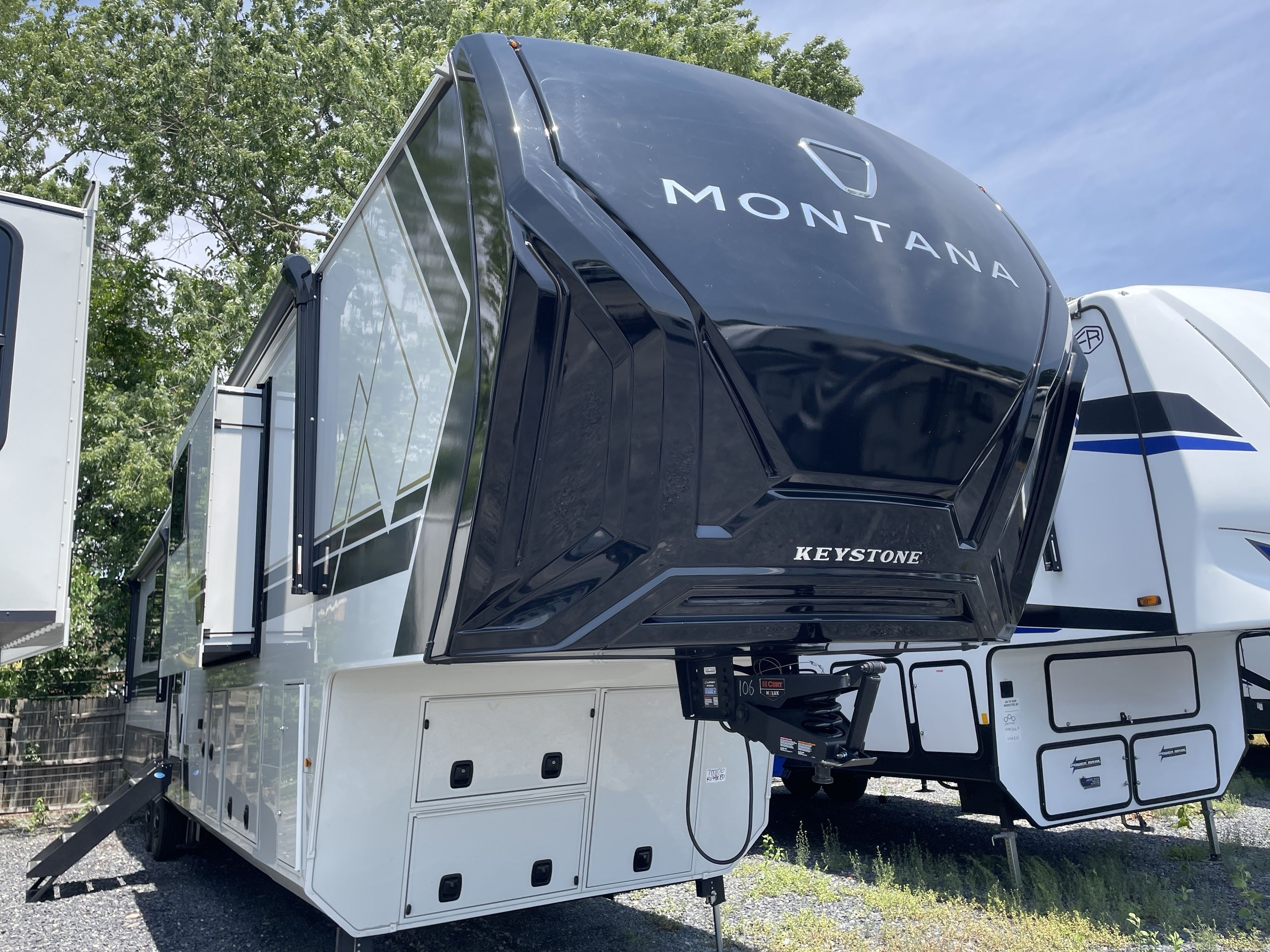 2027 Keystone MONTANA 3900RK in lakewood NJ