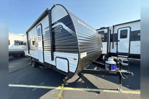 2027 Heartland PROWLER LYNX 2500BH in birch run MI