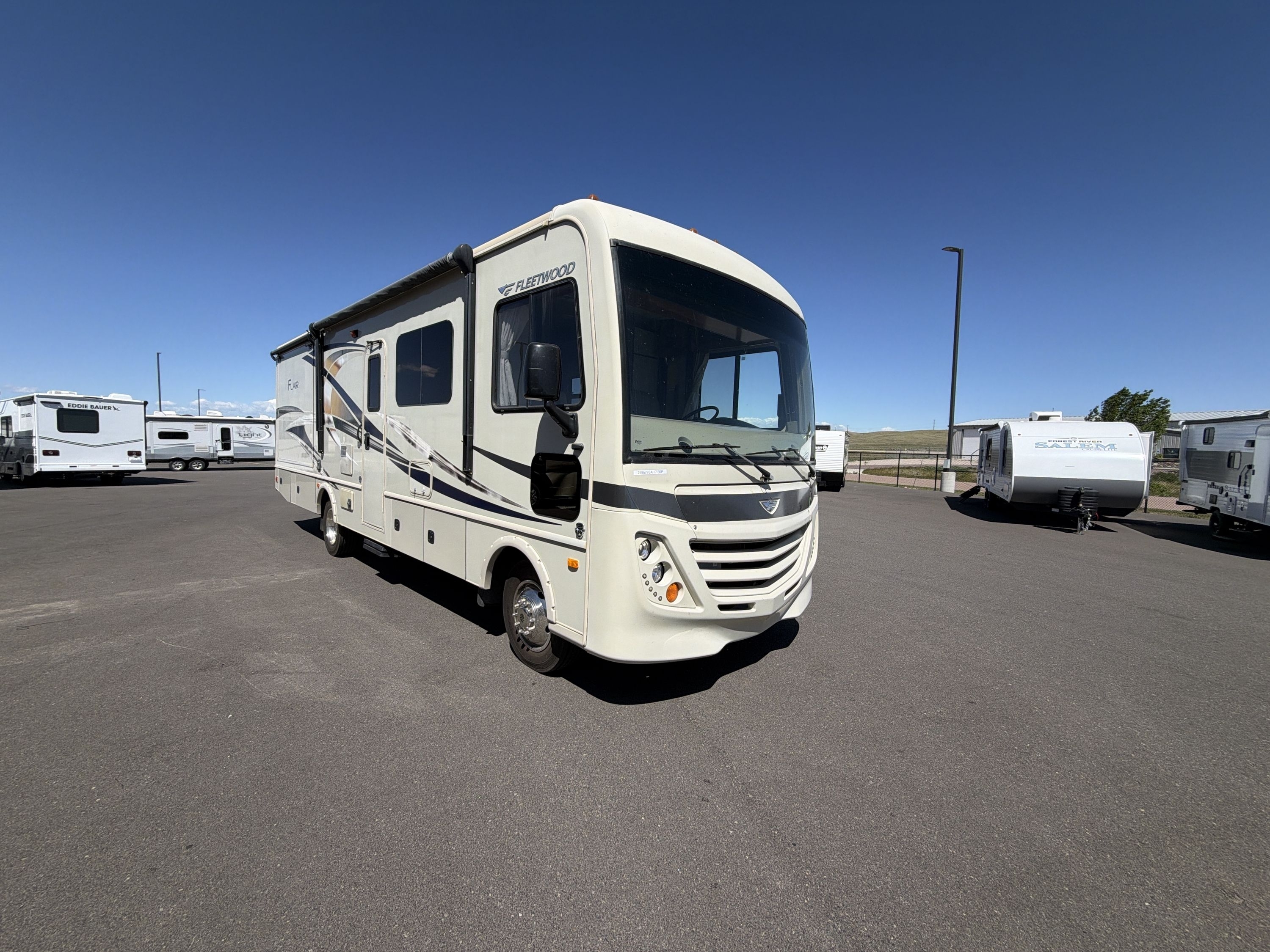 2017 Fleetwood FLAIR 30P in cheyenne WY