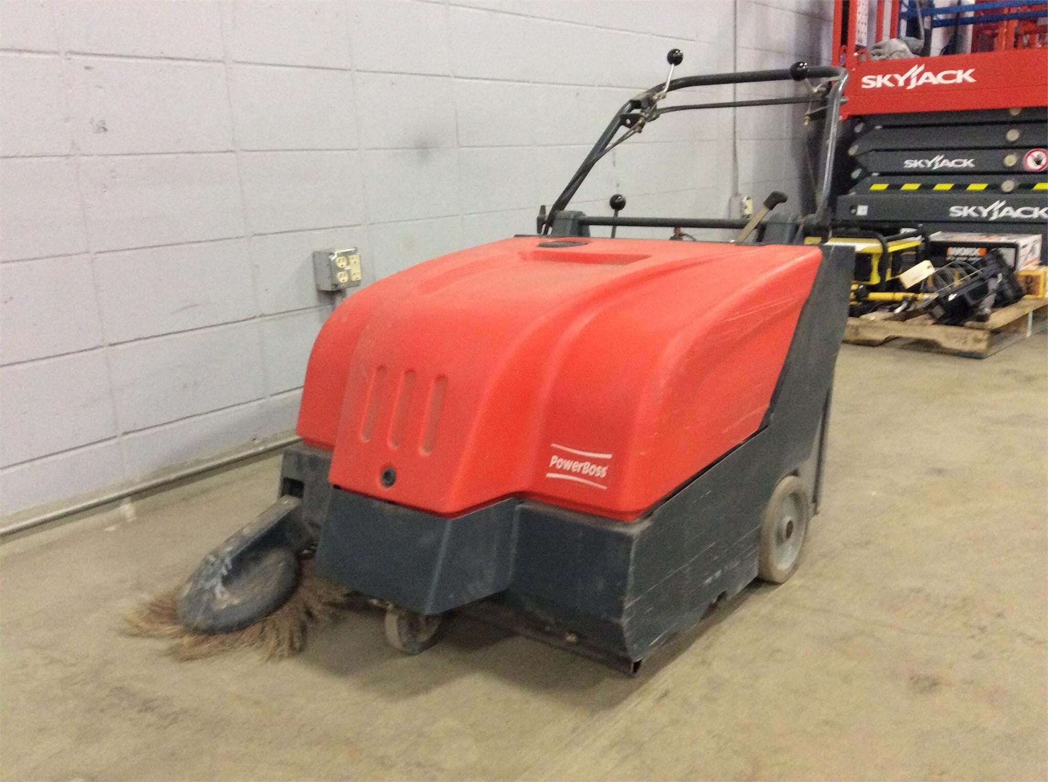 POWER BOSS COLLECTOR 34 in Grand Forks, ND