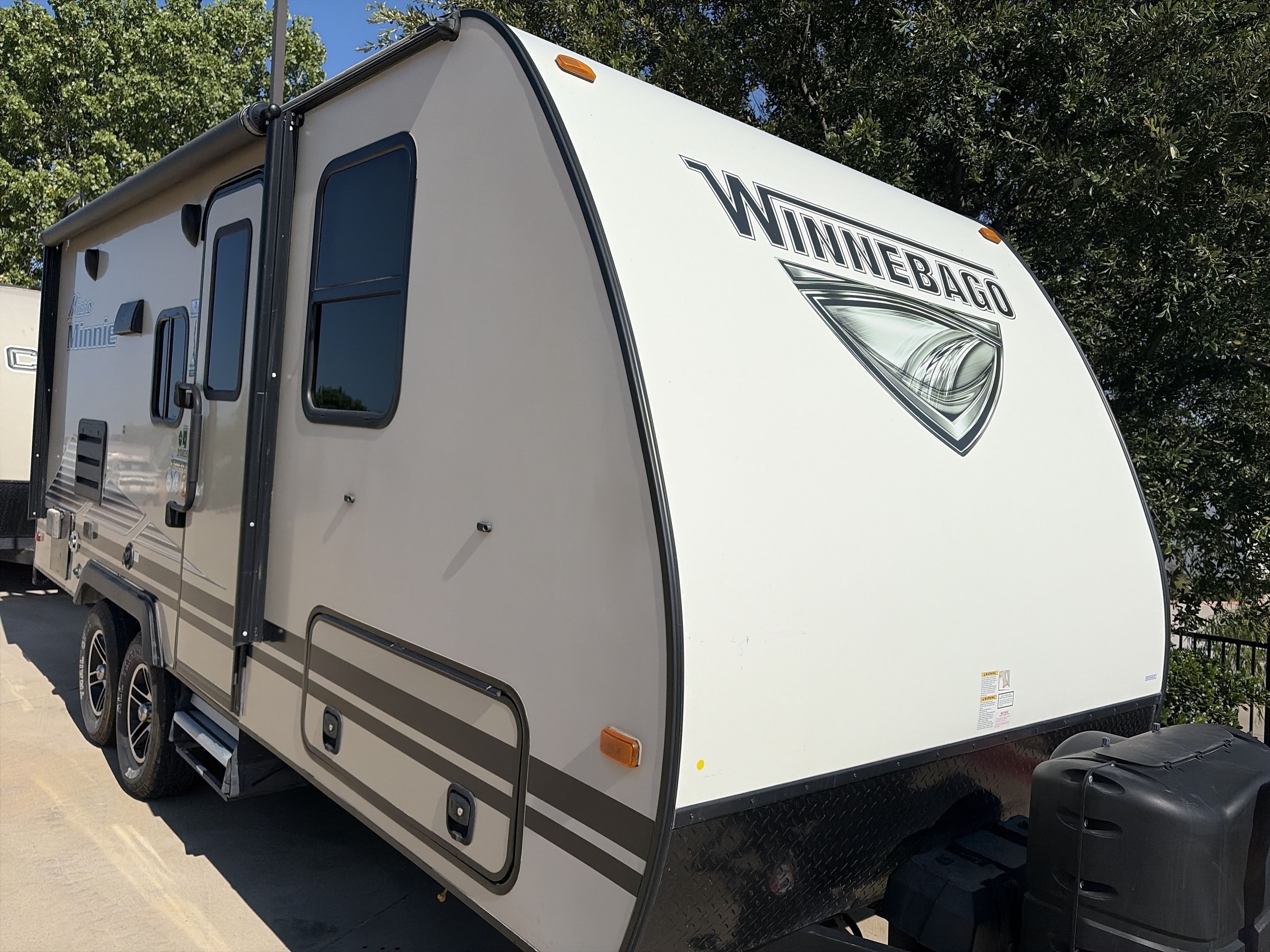 2020 Winnebago MICRO MINNIE 2108DS in fort worth TX
