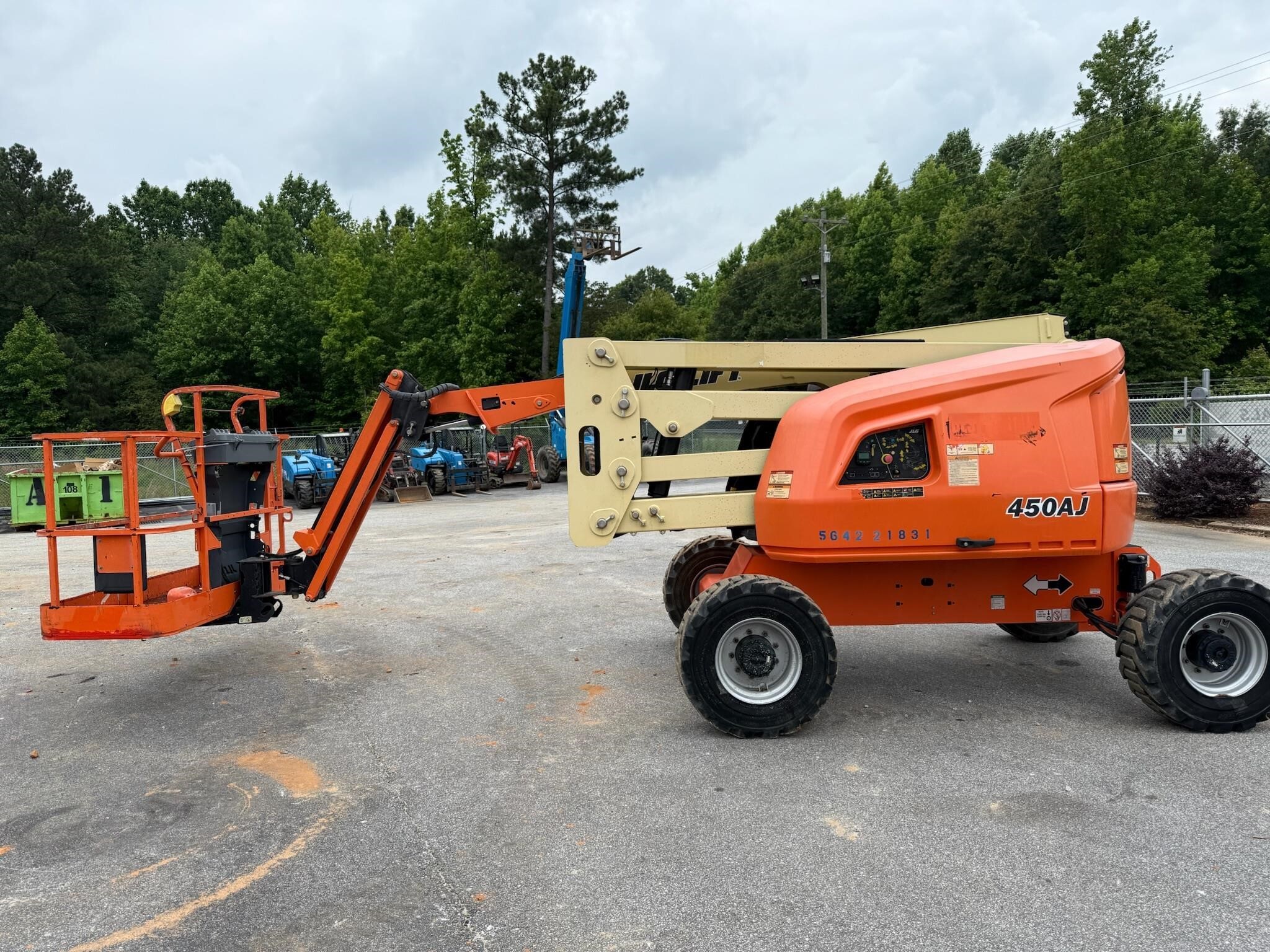 Articulated Boom Lift Lifting Equipment For Sale Near Yazoo City
