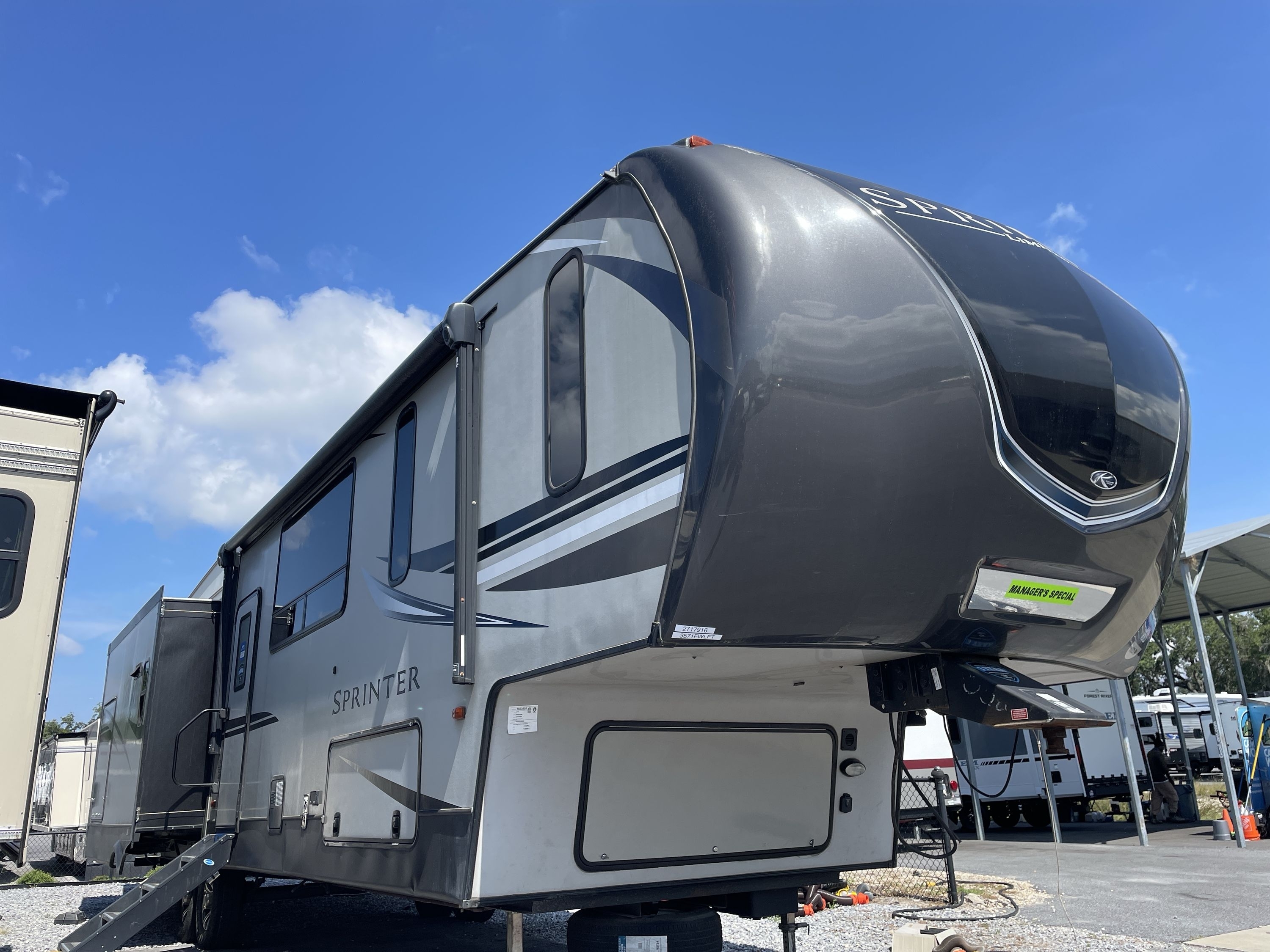 2019 Keystone SPRINTER LIMITED 3571FWLFT RV