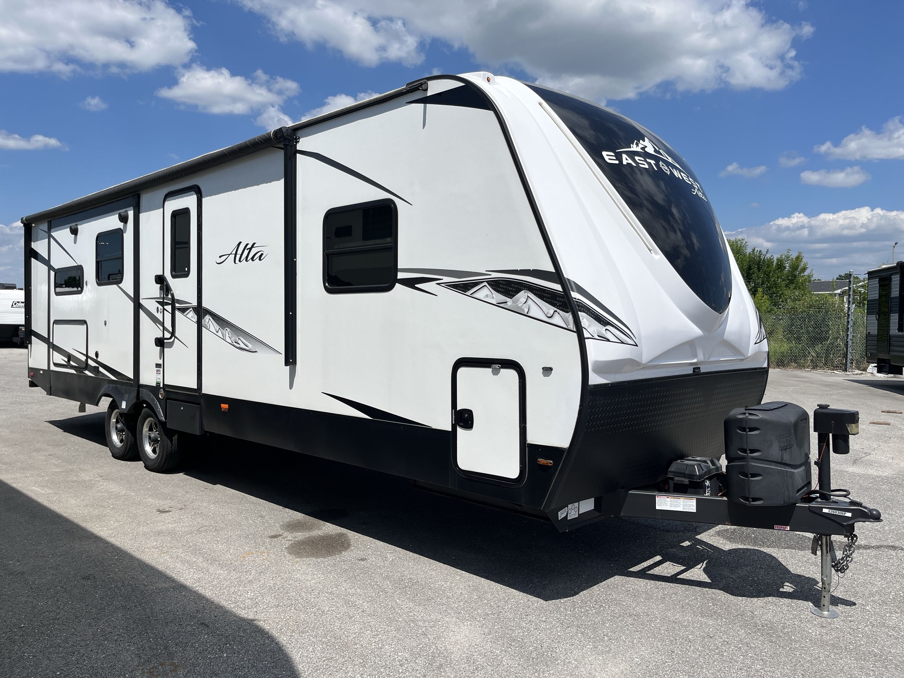 2022 East To West ALTA 2810KIK RV