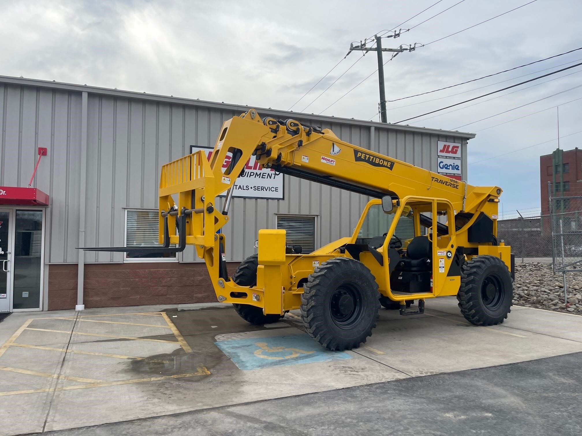 2025 PETTIBONE TRAVERSE T1256X in Cincinnati, OH