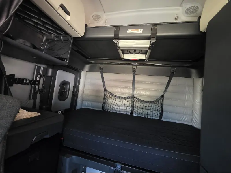 2022 FREIGHTLINER CASCADIA 126