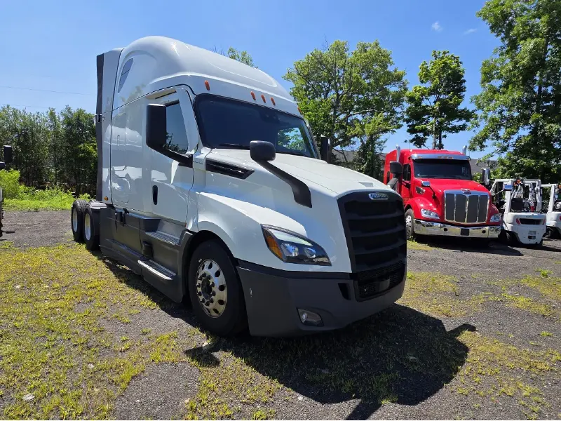 2022 FREIGHTLINER CASCADIA 126