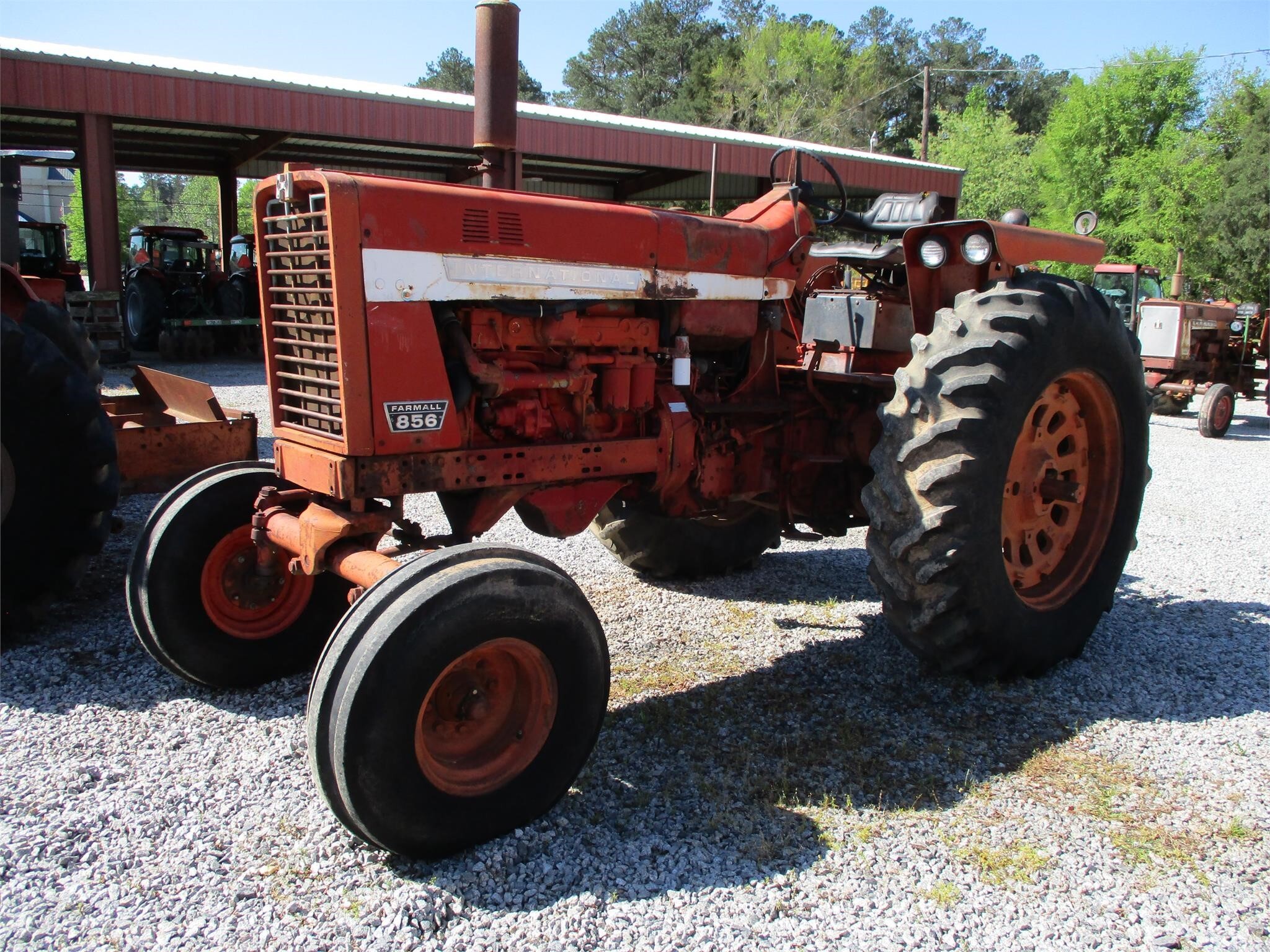 INTERNATIONAL 856 in Thomson, GA