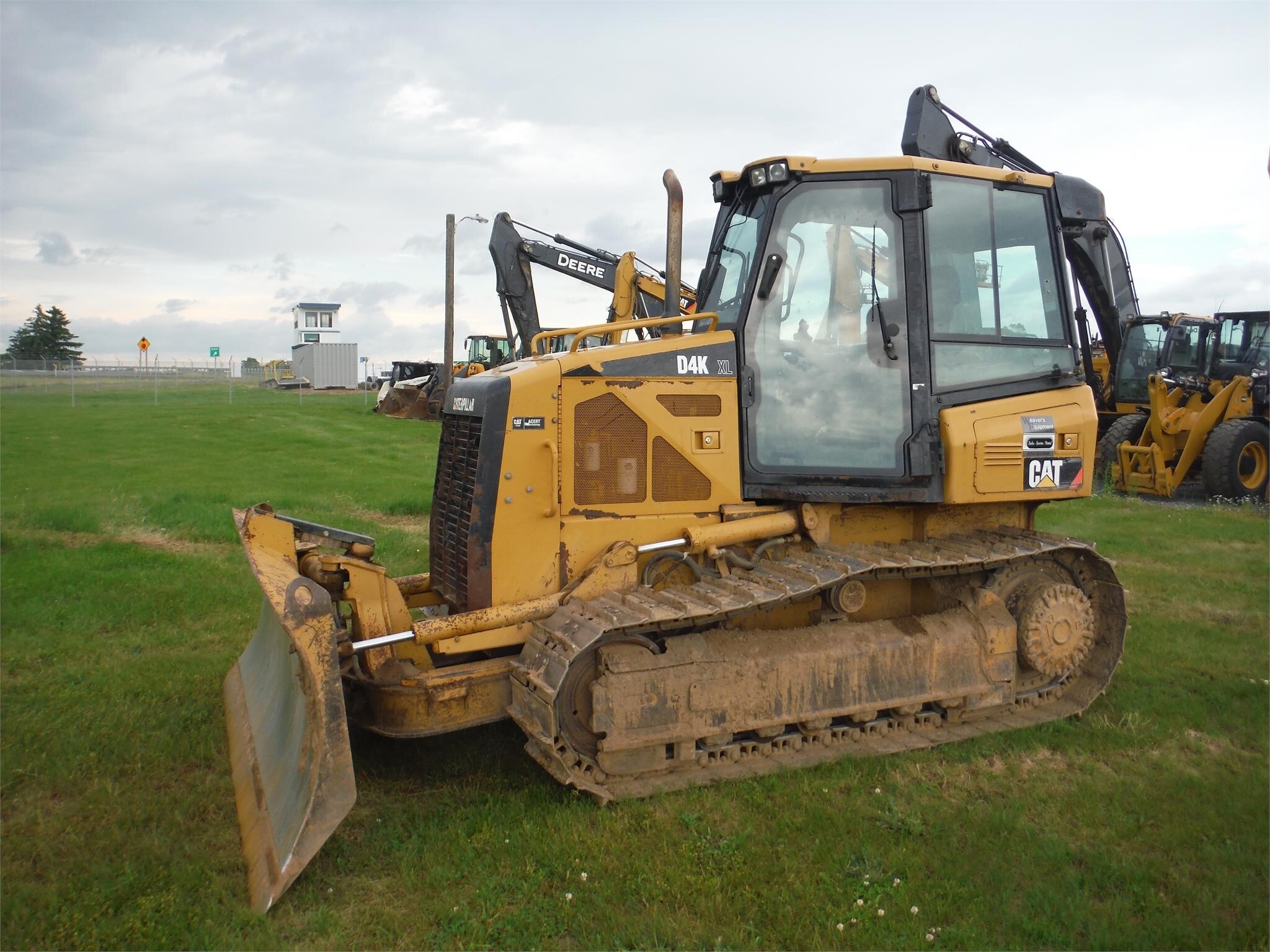 2008 CATERPILLAR D4K XL in Milton, PA