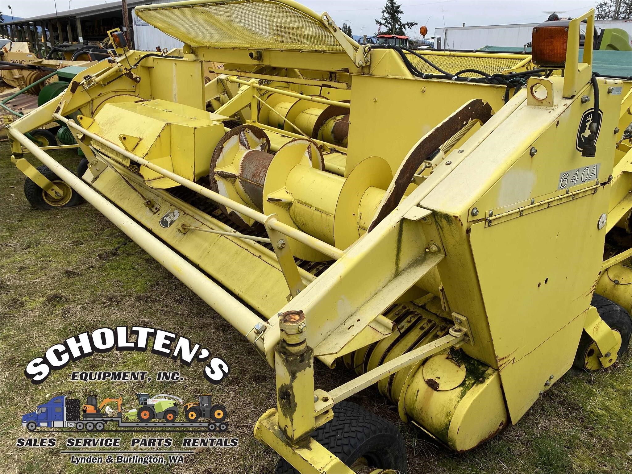 2001 JOHN DEERE 640A in Lynden, WA