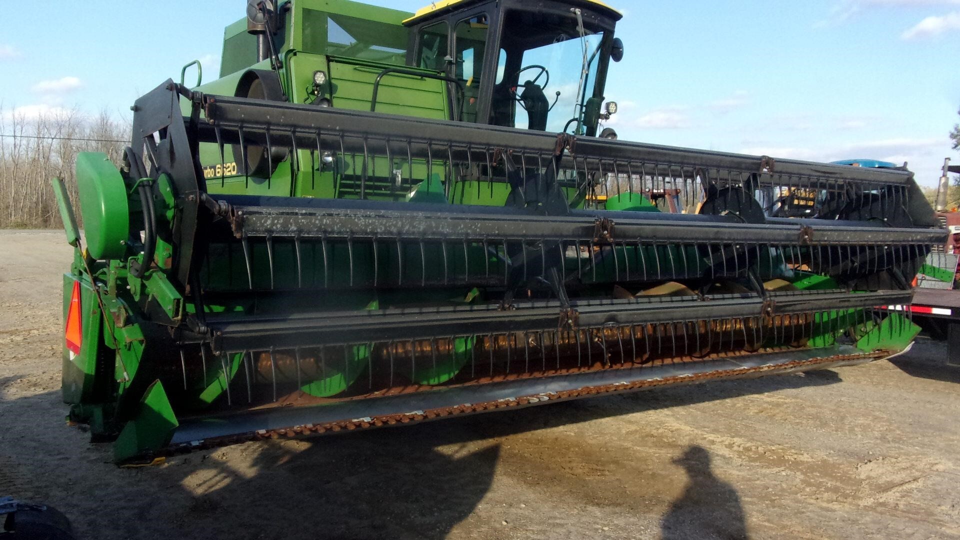 JOHN DEERE 216 in Marlette, MI