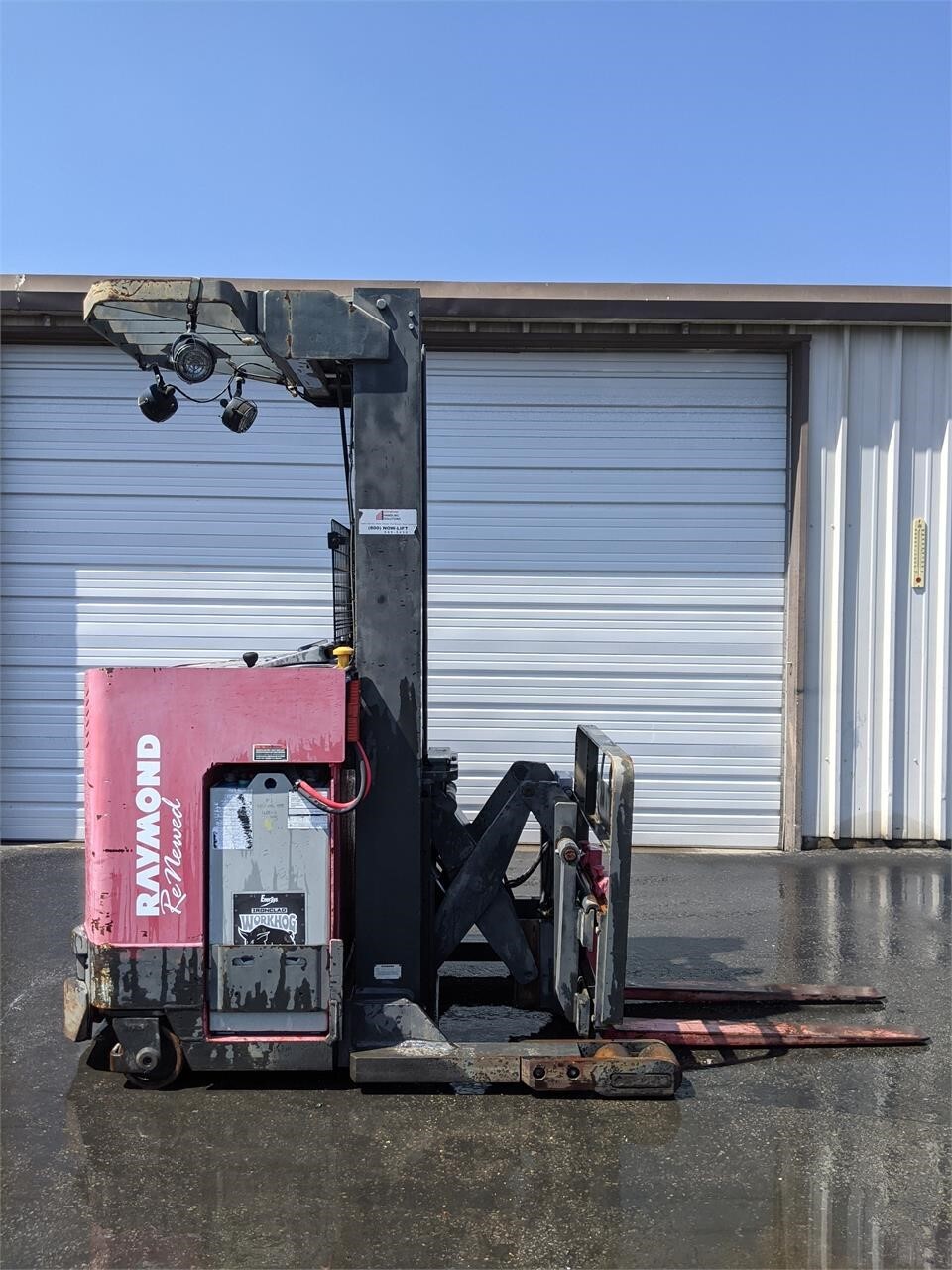 RAYMOND EASI R40TT in Fontana, CA