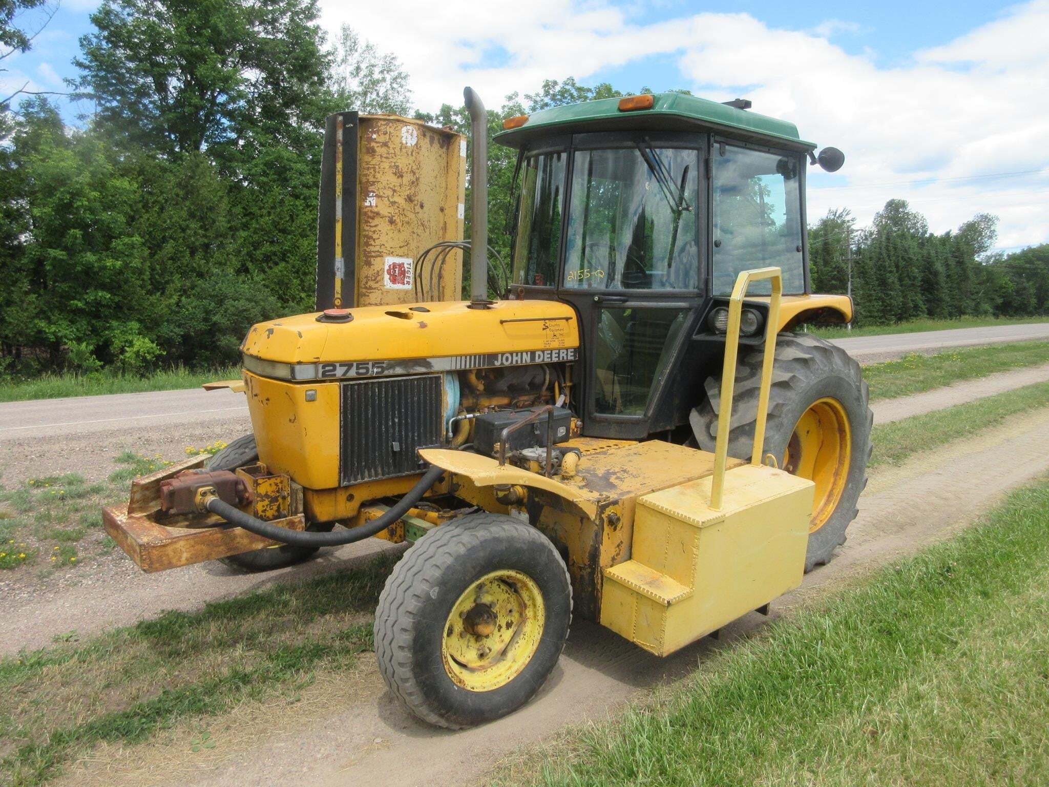JOHN DEERE 2755 in Wittenberg, WI