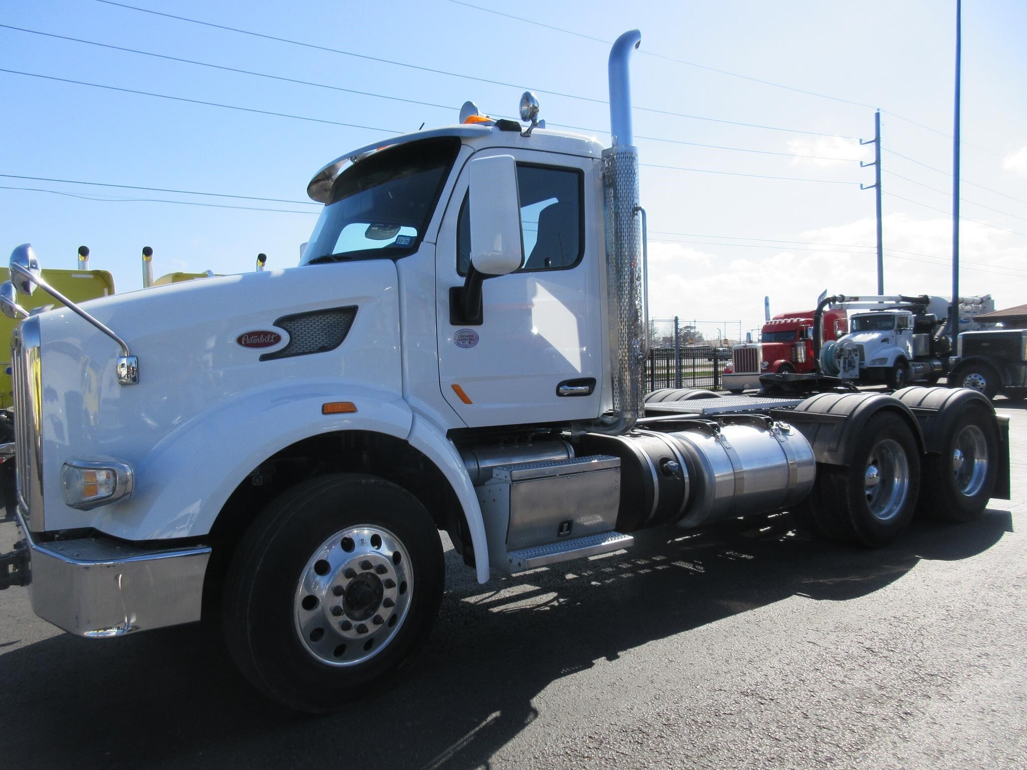 2020 PETERBILT 567 in Channelview, TX