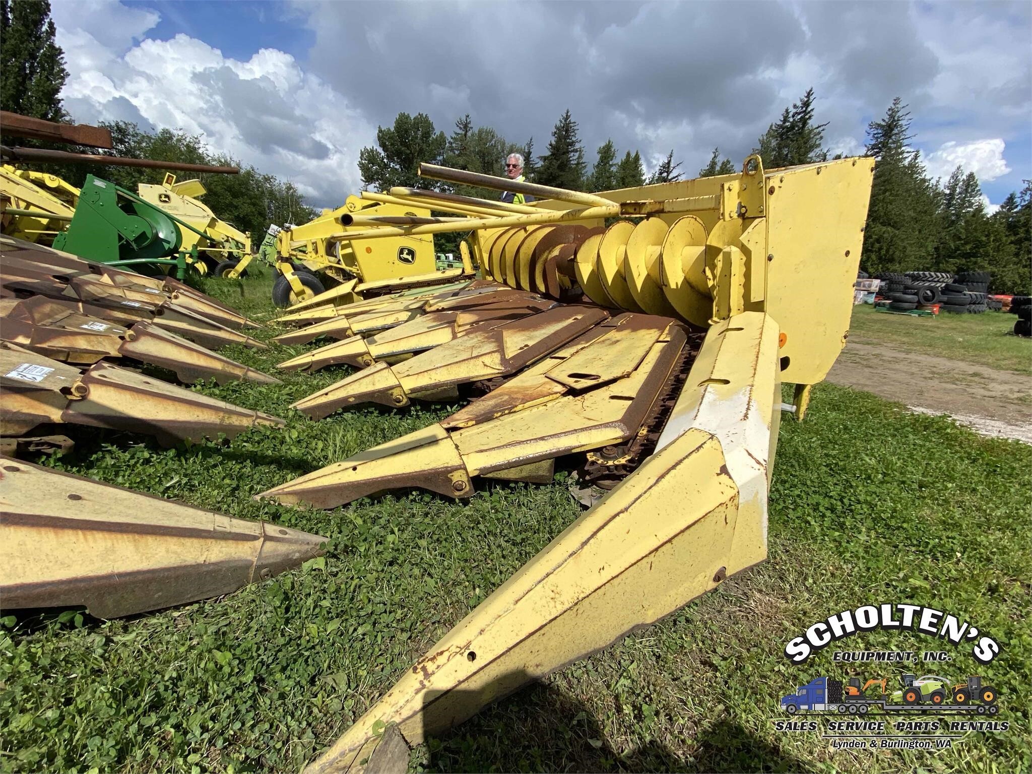 2002 JOHN DEERE 666 in Lynden, WA