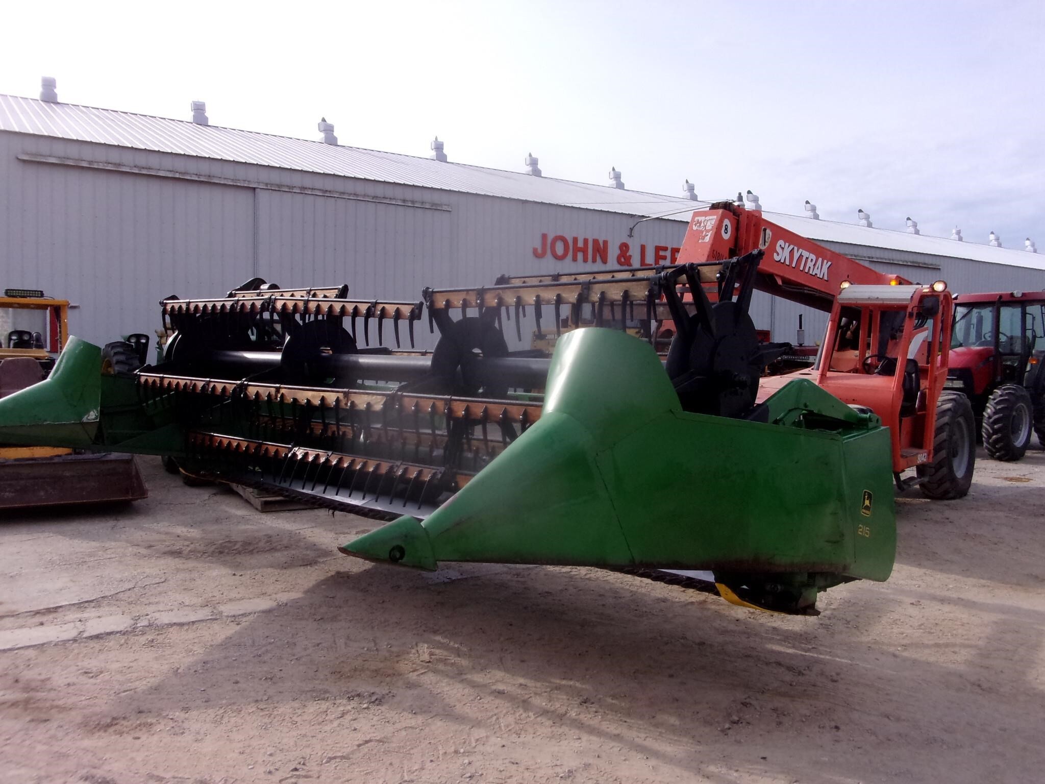 JOHN DEERE 215 in Marlette, MI