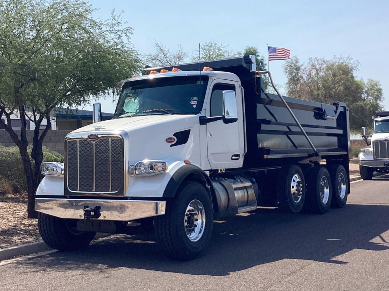 2025 PETERBILT 567 in Commerce City, CO