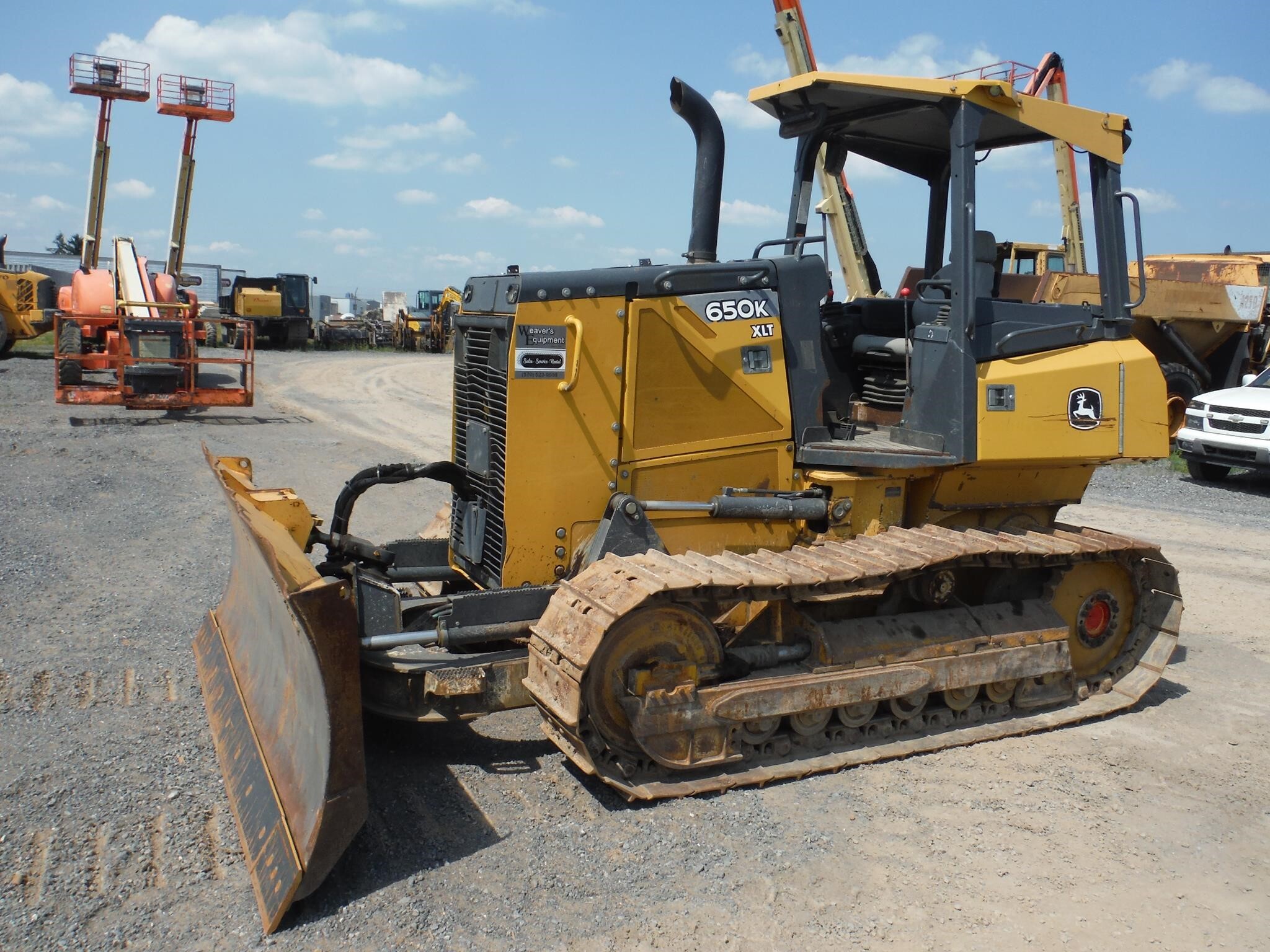 2013 DEERE 650K XLT in Milton, PA