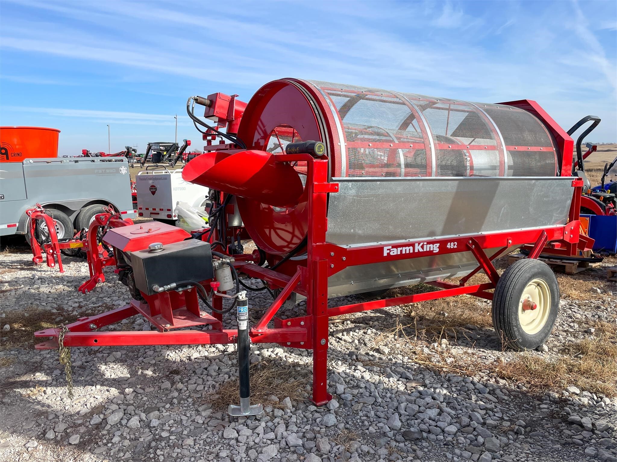 2026 FARM KING Y482 in Henderson, IA