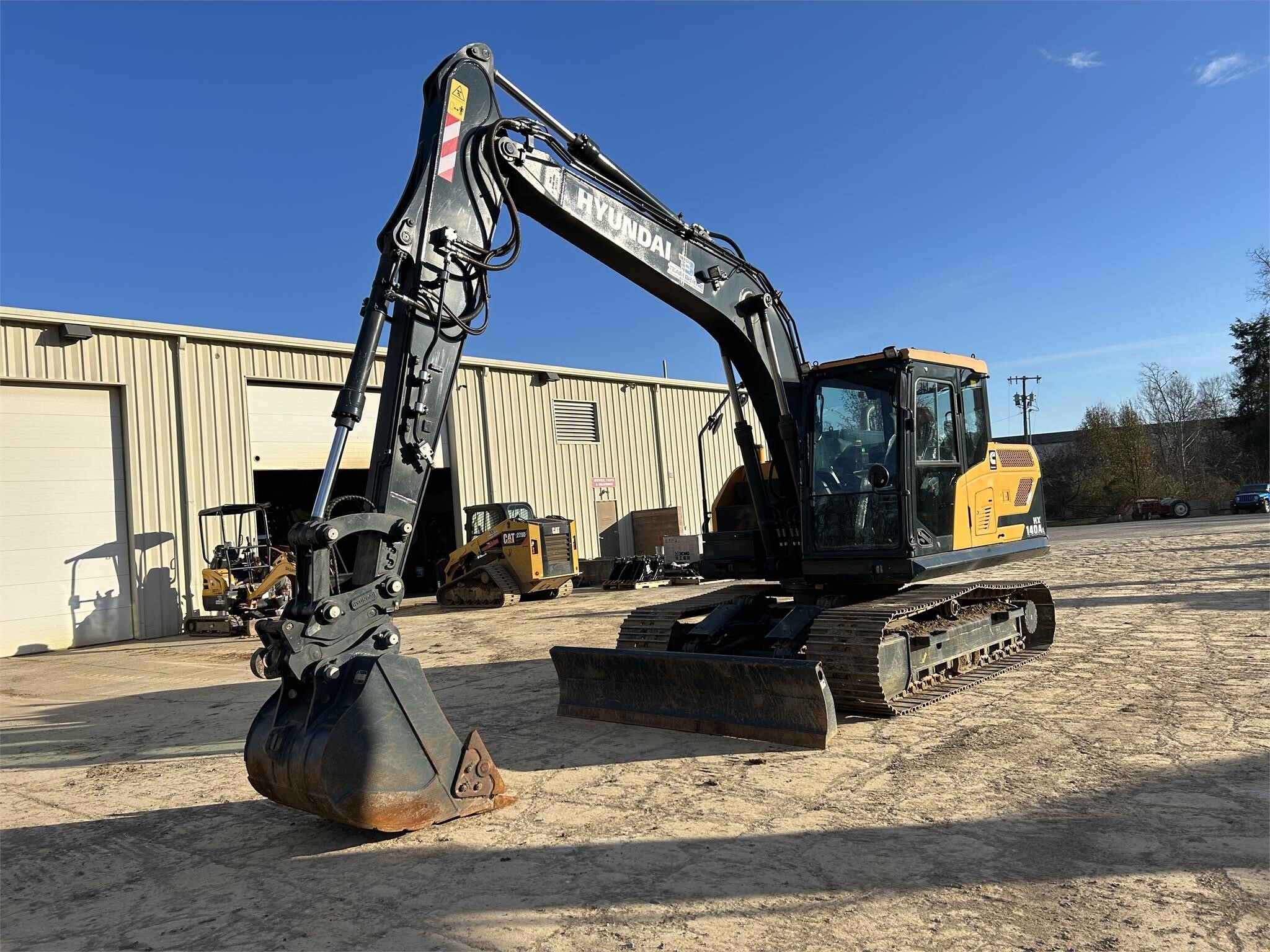 2023 HYUNDAI HX140AL in Bardstown, KY