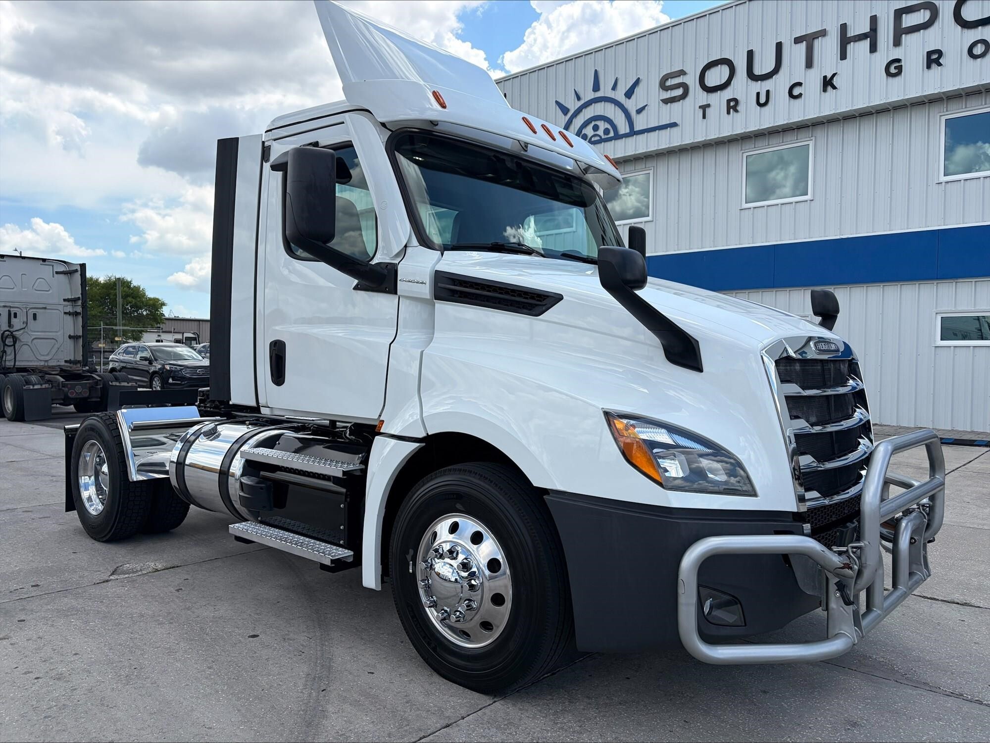 2021 FREIGHTLINER CASCADIA 126 in Tampa, FL