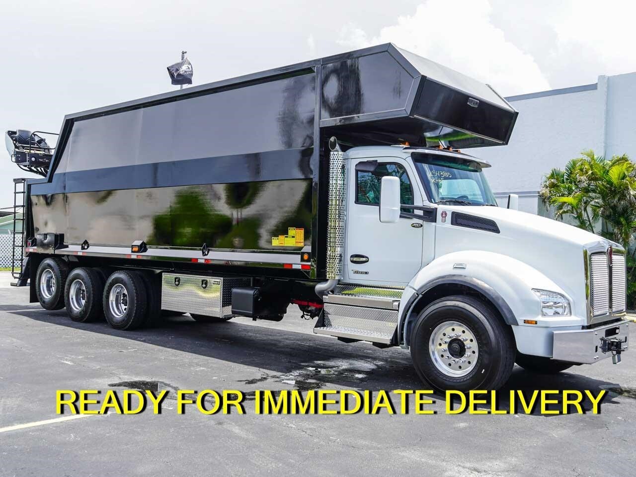 2027 KENWORTH T880 in West Palm Beach, FL