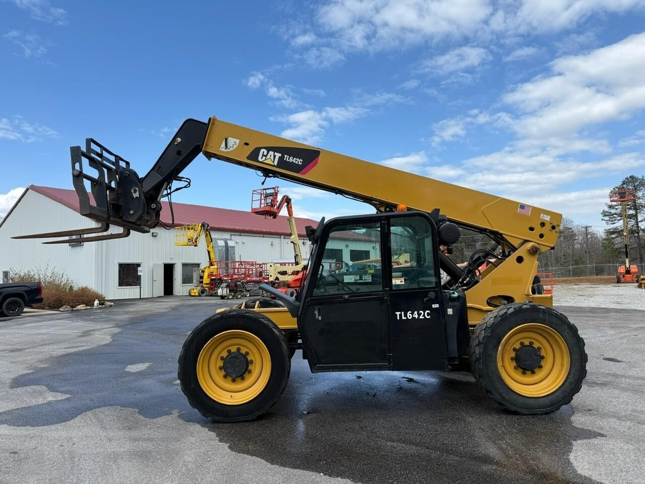 2015 CATERPILLAR TL642C in Dallas, TX
