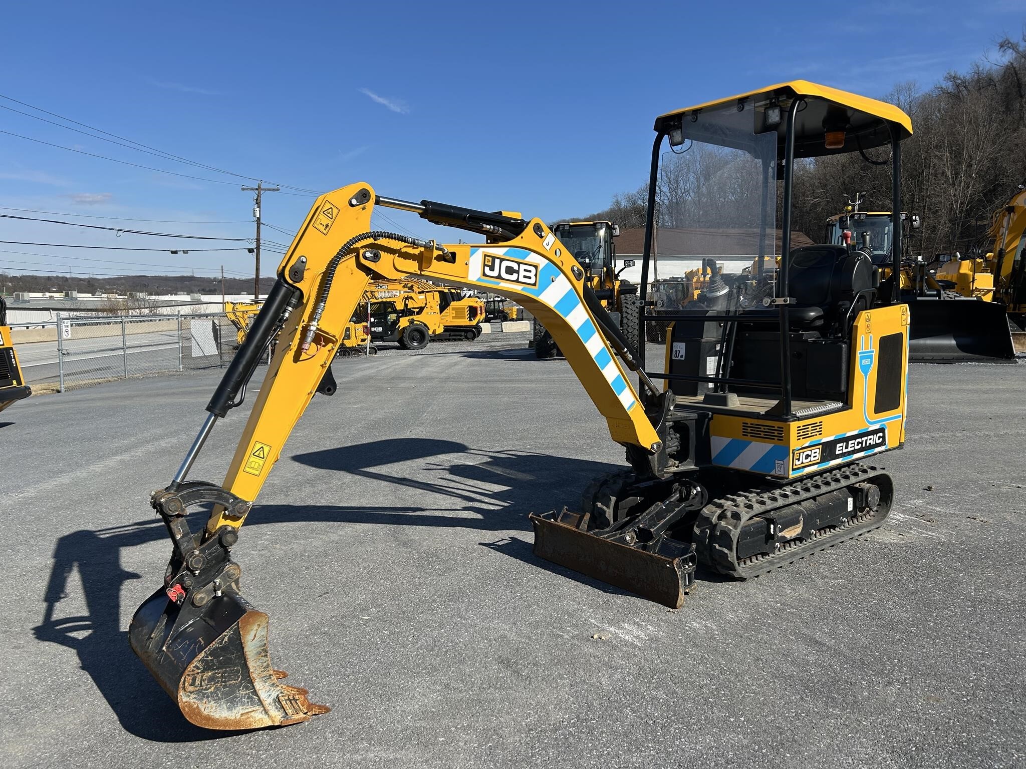 2023 JCB 19C-1E in Harrisburg, PA