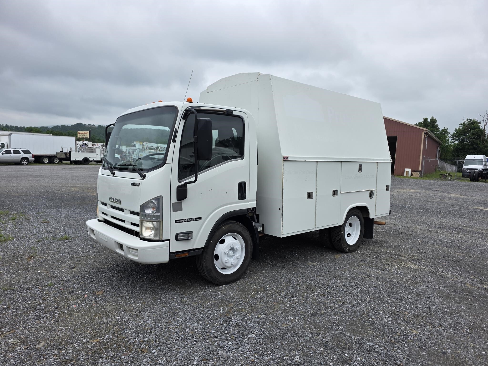 2014 ISUZU NPR HD in Duncansville, PA